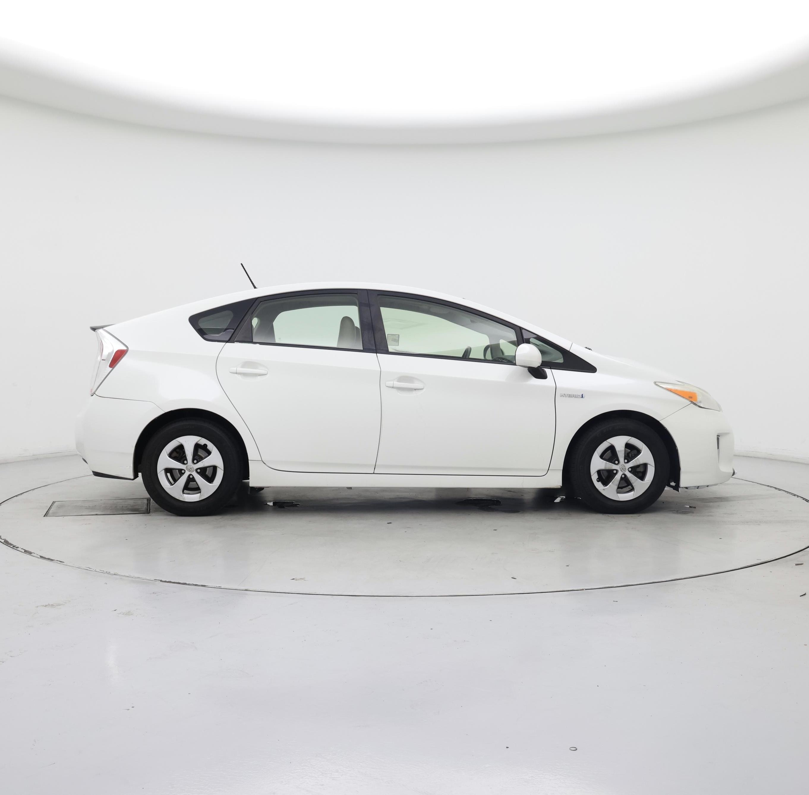 Thumbnail: 2014 Toyota Prius - 7