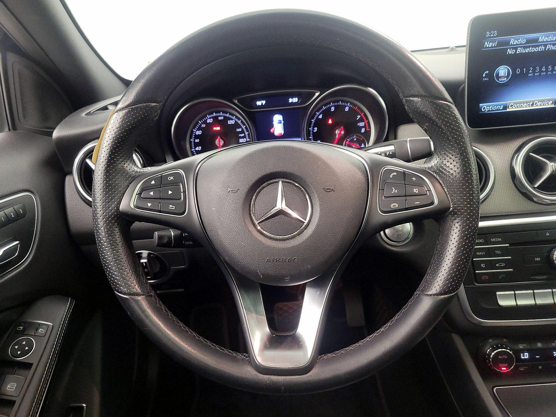 Thumbnail: 2020 Mercedes-Benz GLA - 10