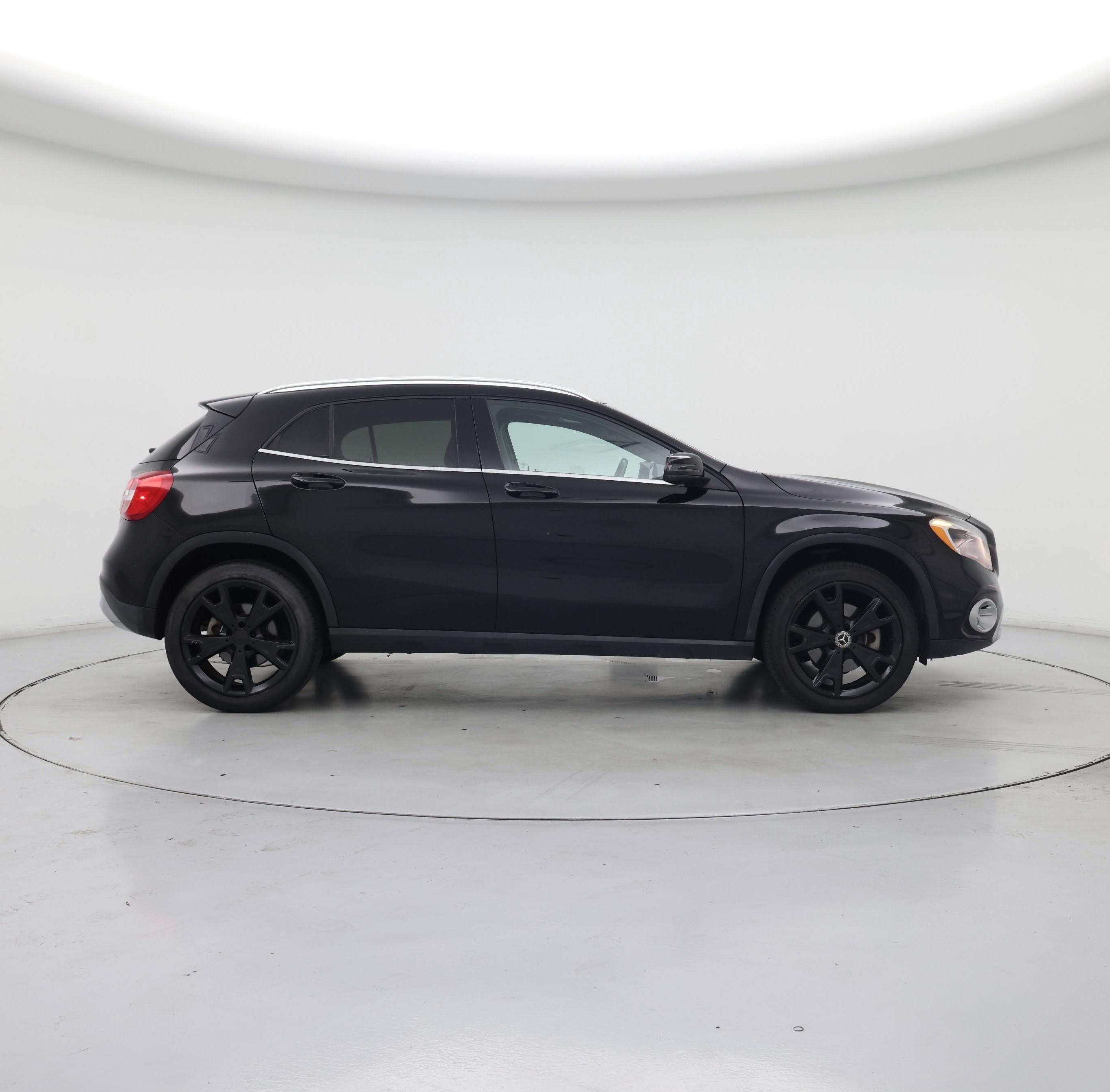 Thumbnail: 2020 Mercedes-Benz GLA - 7