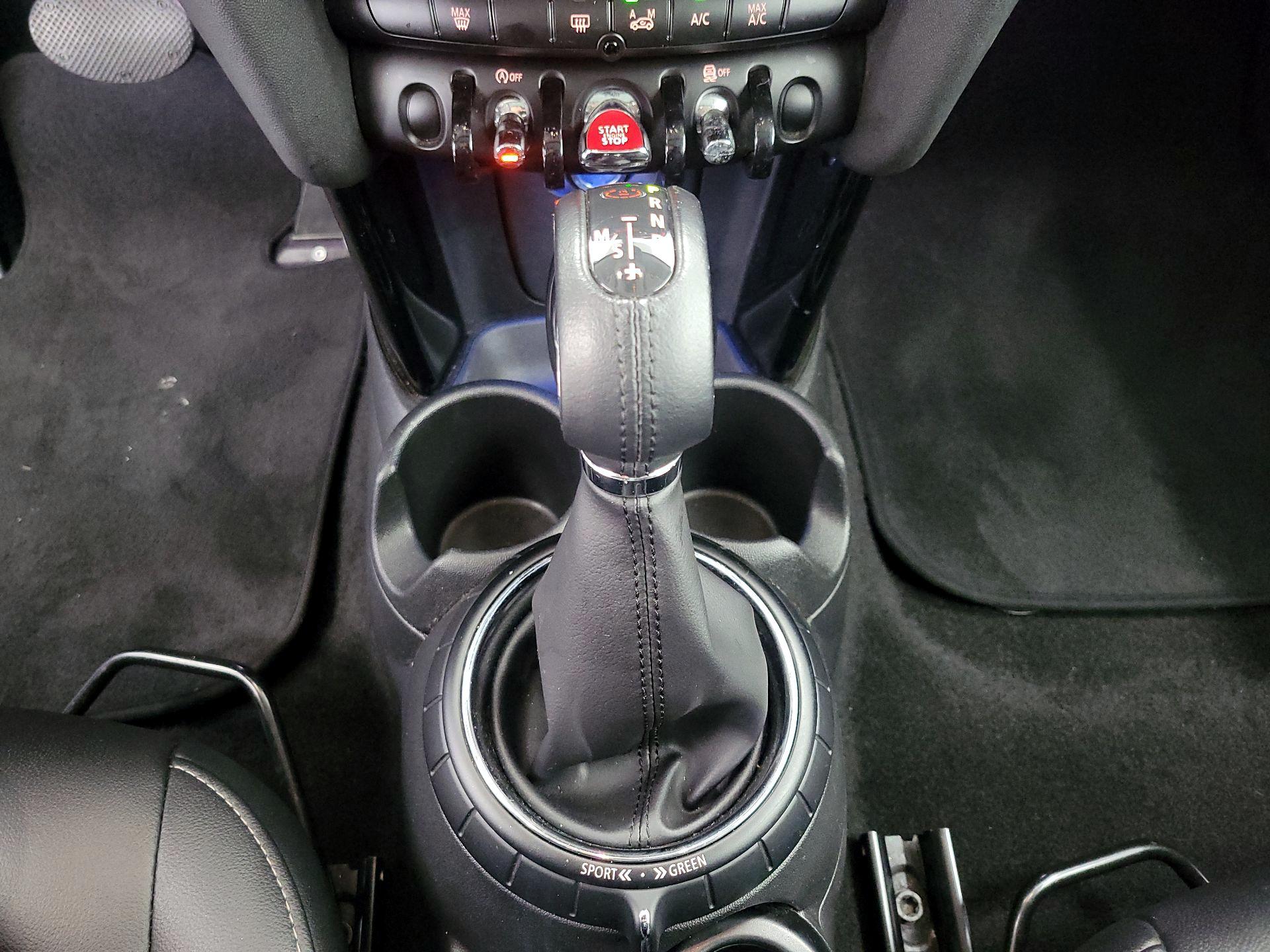 Thumbnail: 2016 MINI Cooper Hardtop - 16