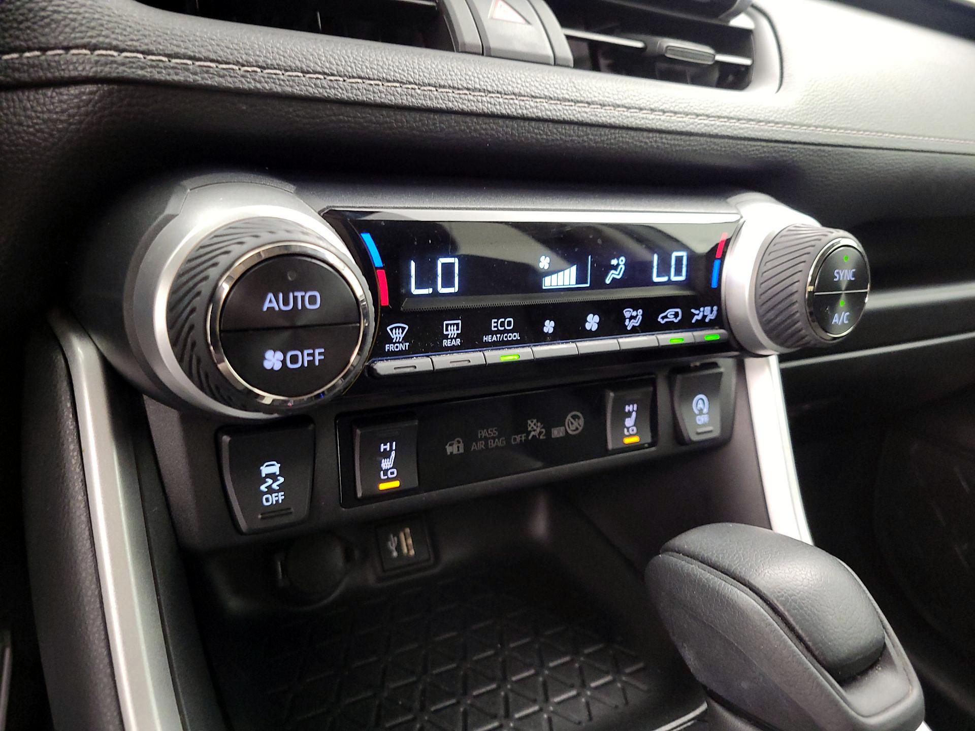 Thumbnail: 2023 Toyota RAV4 - 16