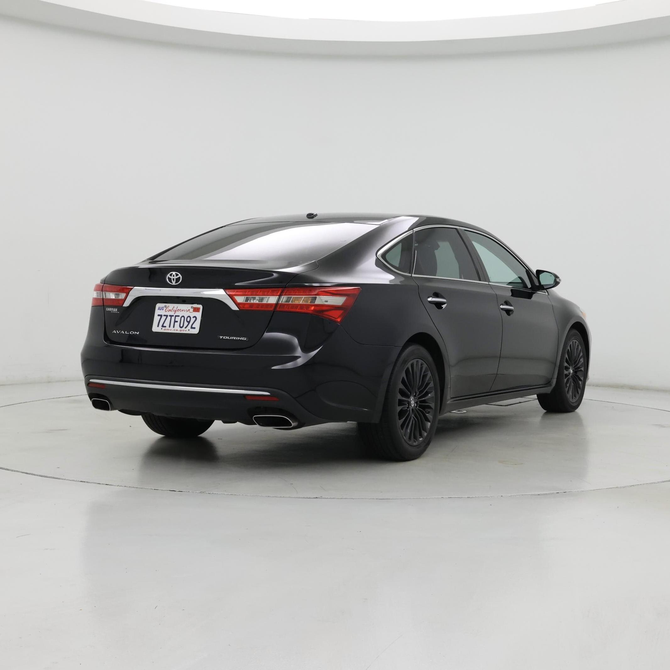 Thumbnail: 2017 Toyota Avalon - 8