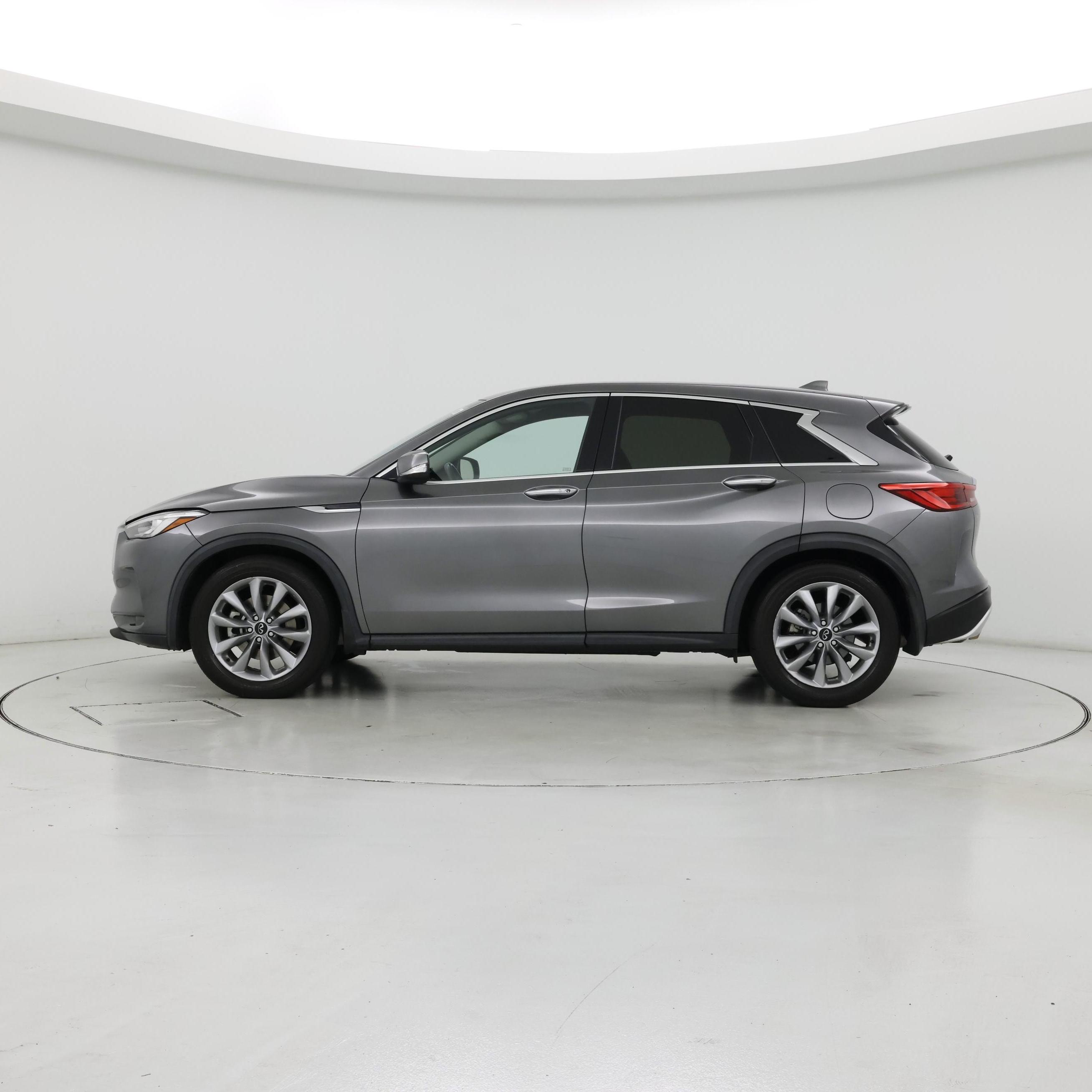 Thumbnail: 2021 INFINITI QX50 - 3