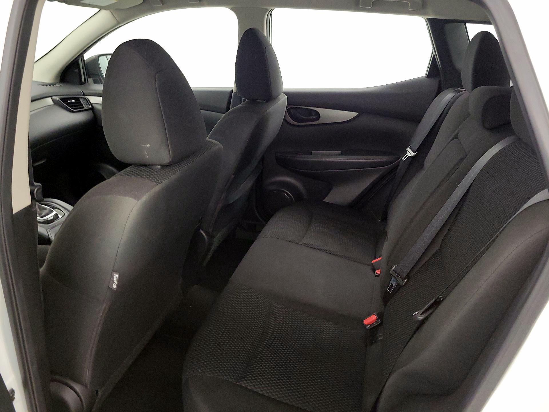 Thumbnail: 2019 Nissan Rogue Sport - 19