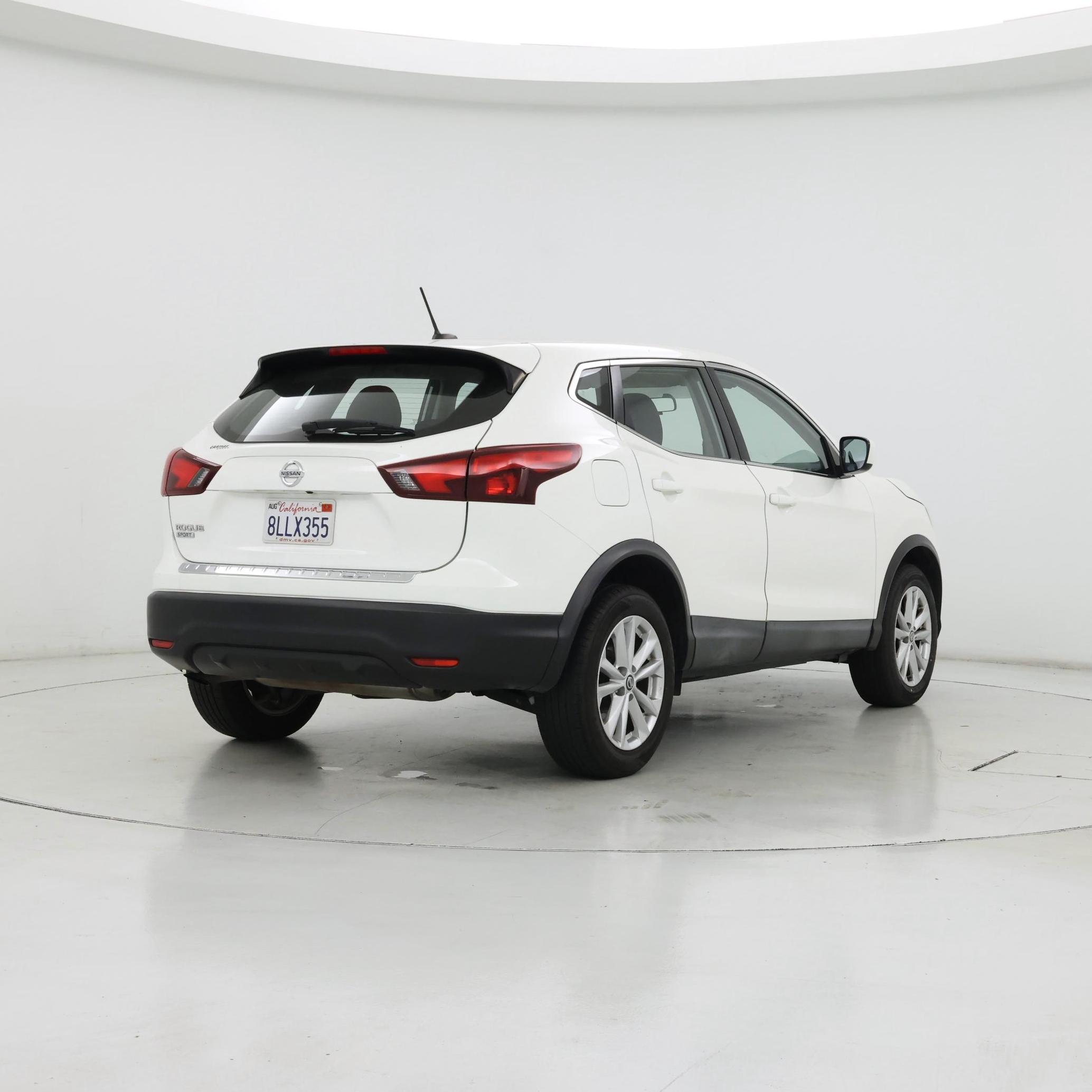 Thumbnail: 2019 Nissan Rogue Sport - 8