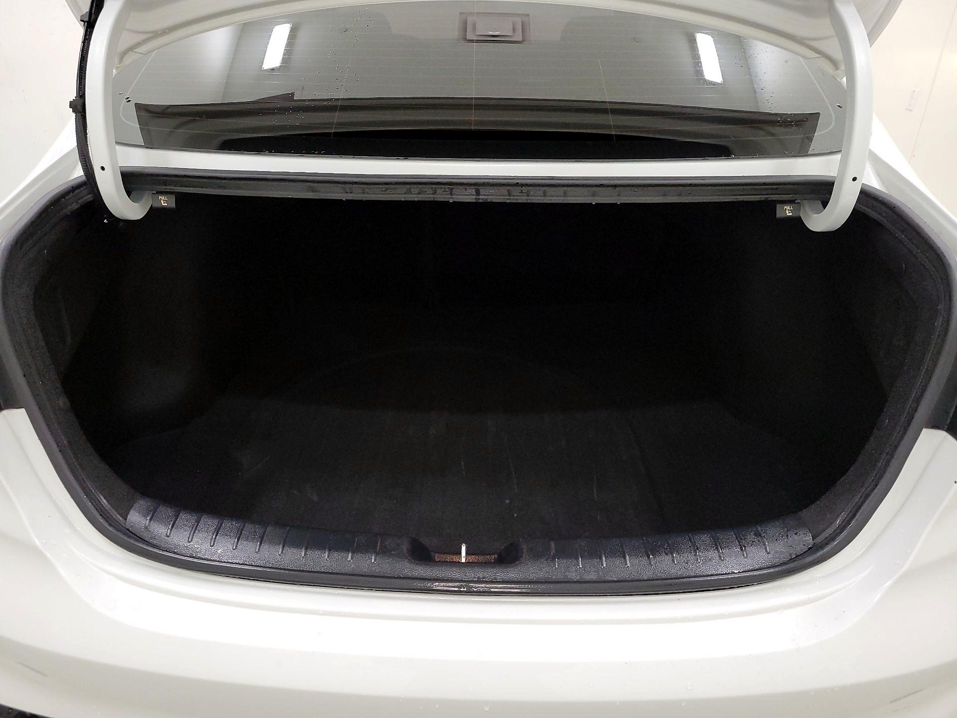 Thumbnail: 2023 Kia Forte - 20