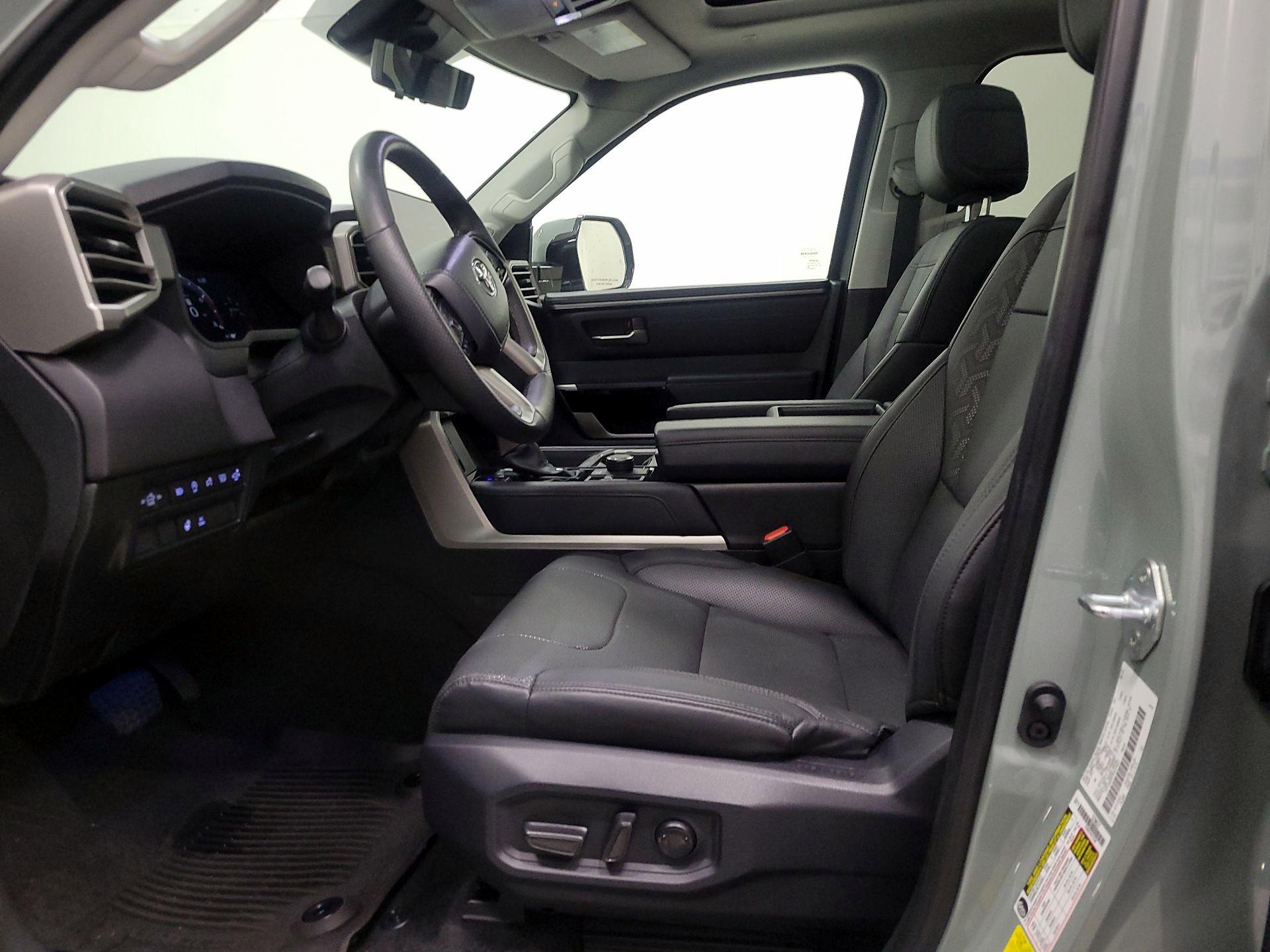 Thumbnail: 2024 Toyota Tundra - 9