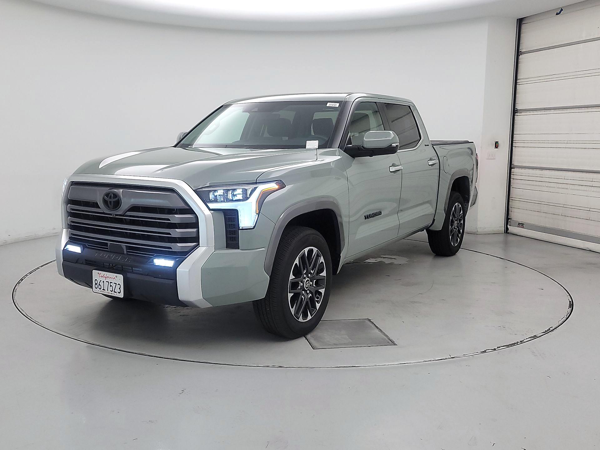 Thumbnail: 2024 Toyota Tundra - 3