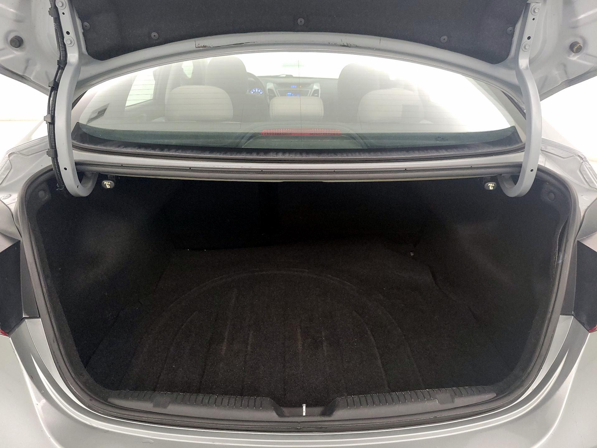 Thumbnail: 2016 Hyundai Elantra - 19