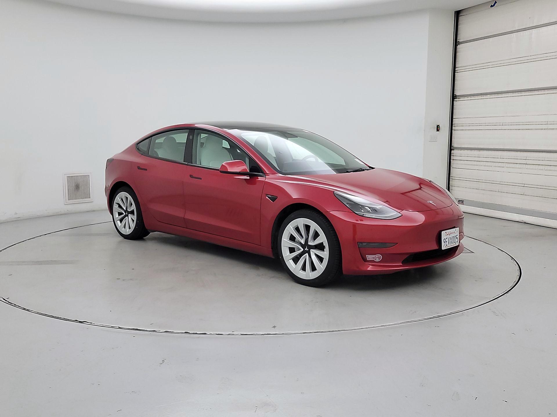 Thumbnail: 2023 Tesla Model 3 - 1