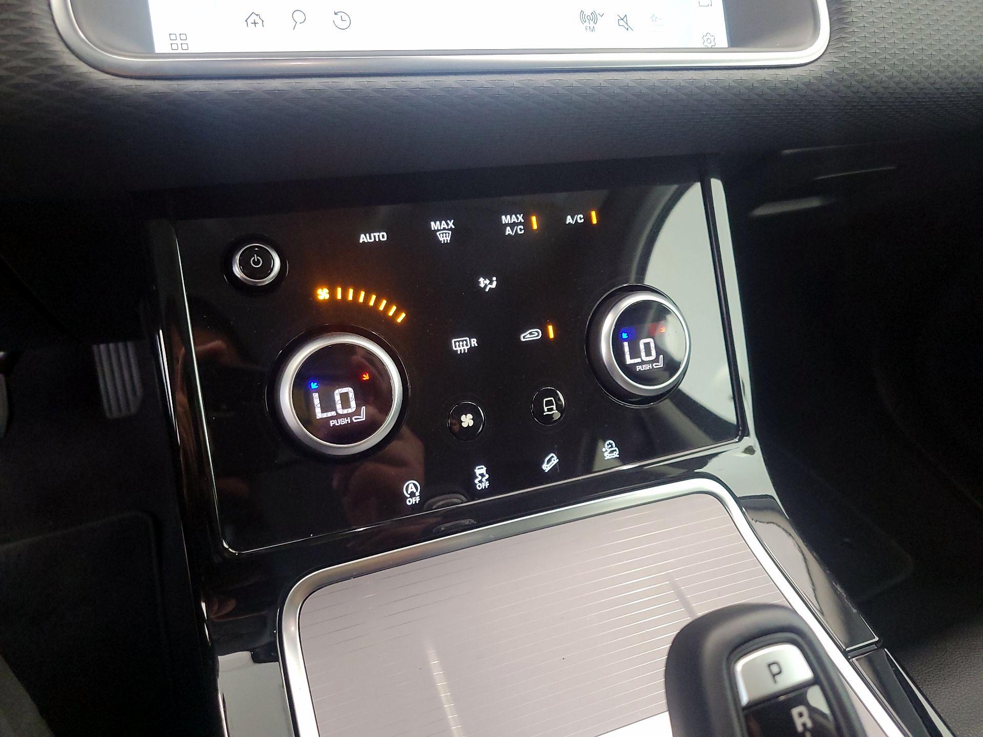 Thumbnail: 2021 Land Rover Range Rover Evoque - 15