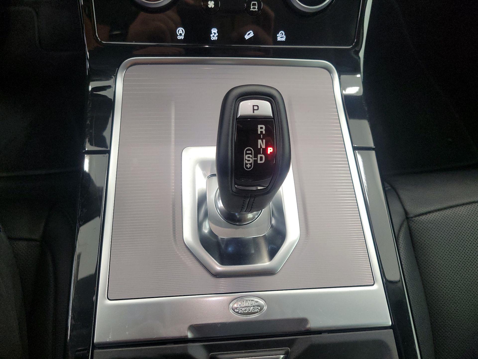 Thumbnail: 2021 Land Rover Range Rover Evoque - 16