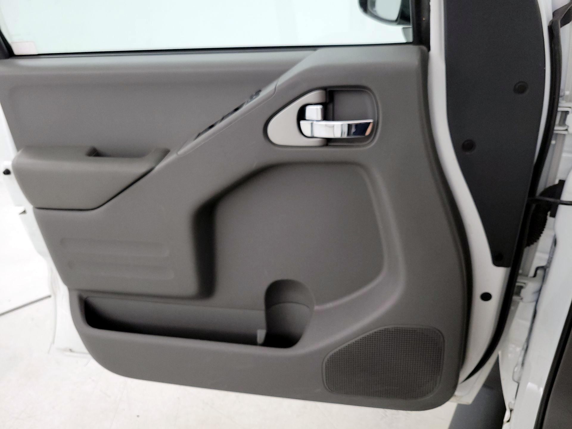 Thumbnail: 2019 Nissan Frontier - 12