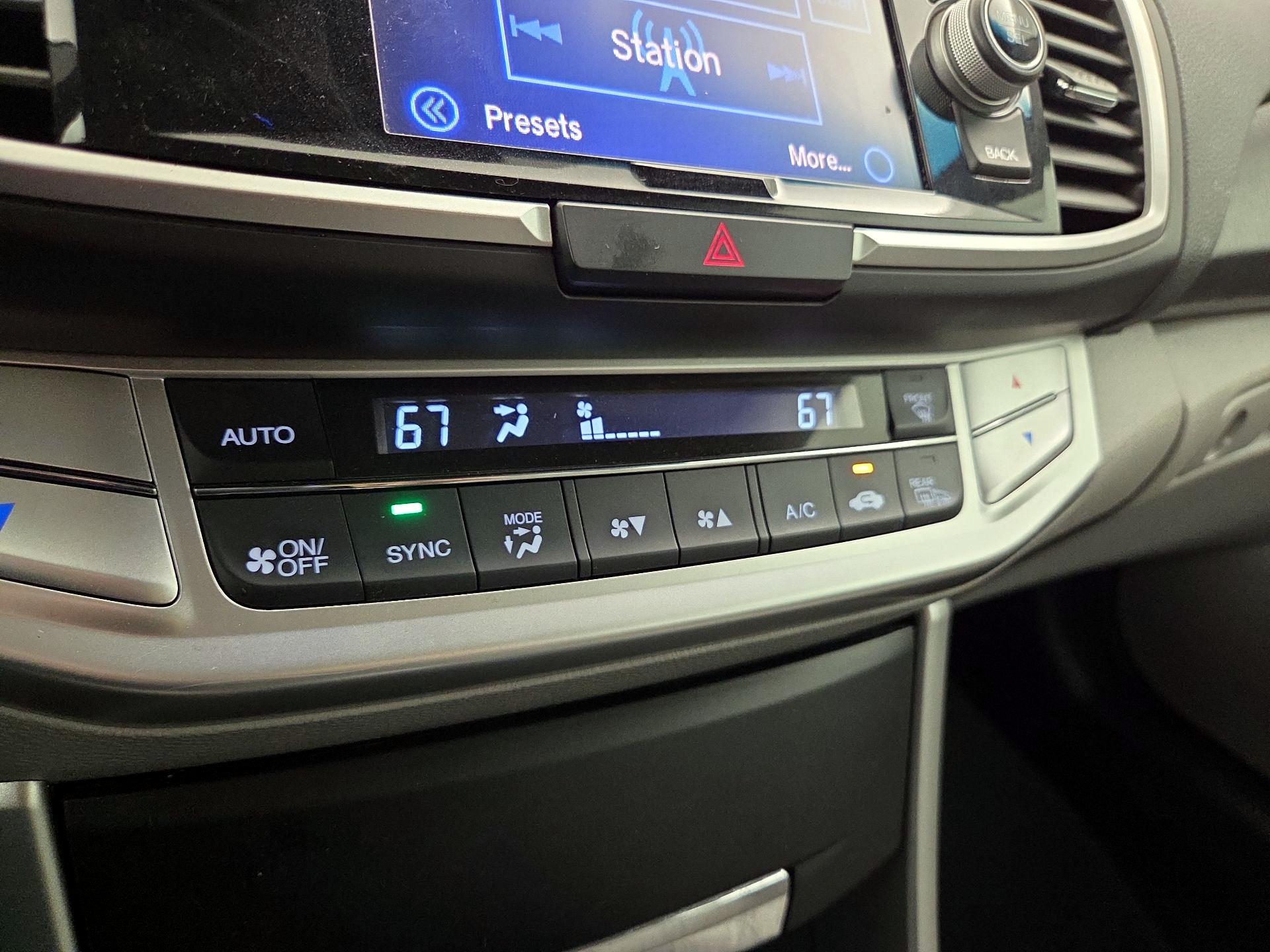 Thumbnail: 2015 Honda Accord - 16