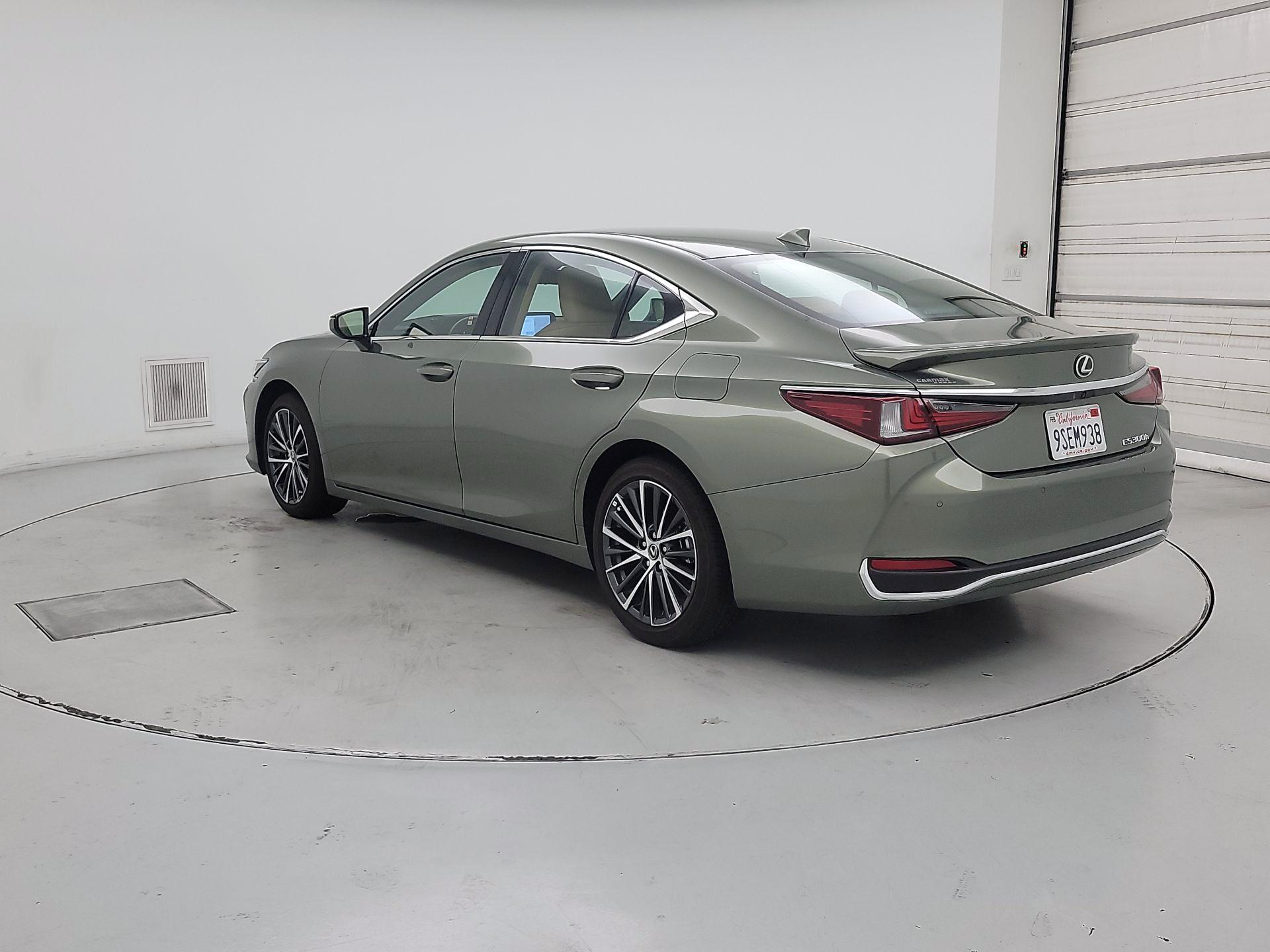 Thumbnail: 2025 Lexus ES - 7
