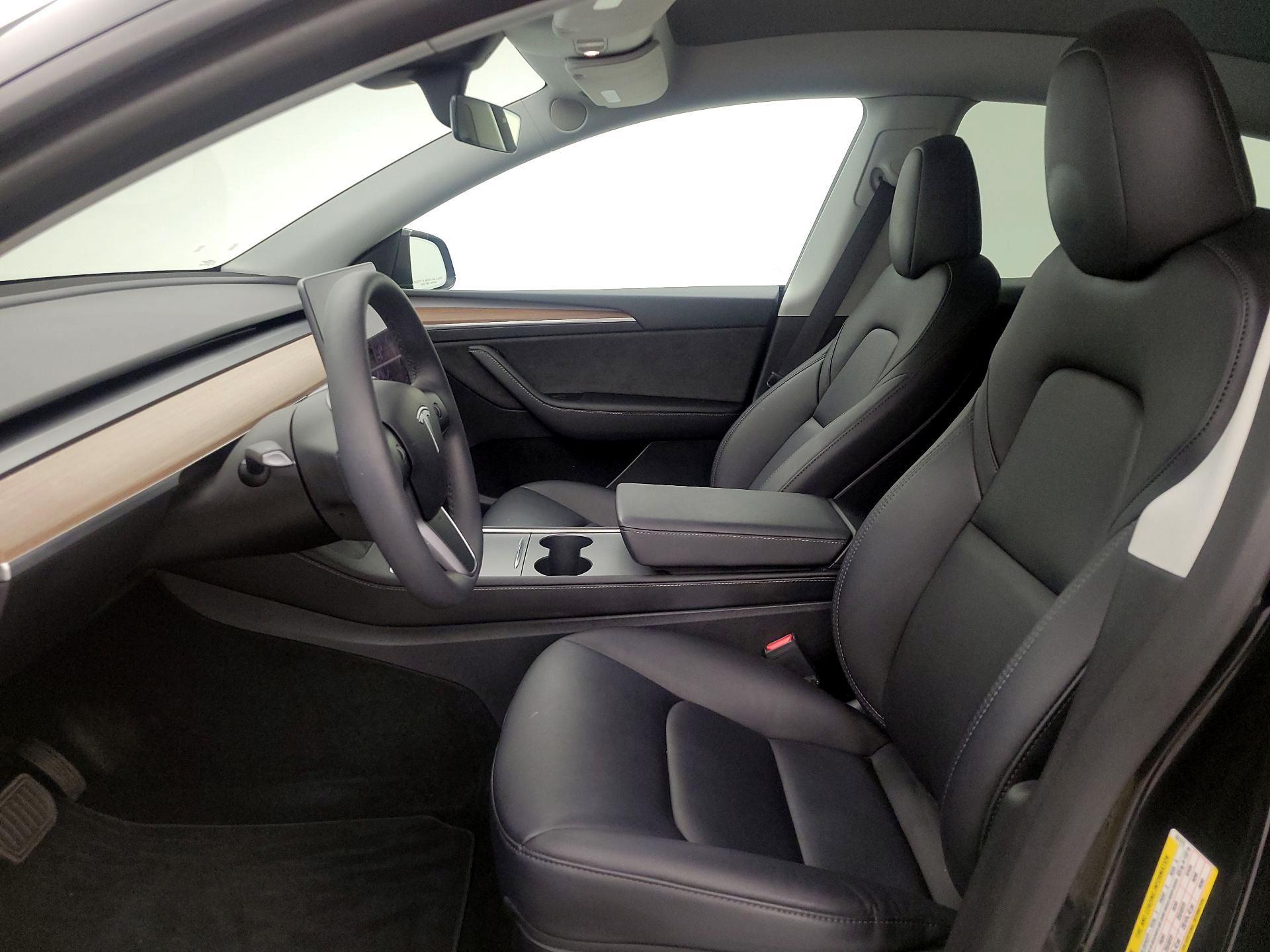 Thumbnail: 2024 Tesla Model Y - 9