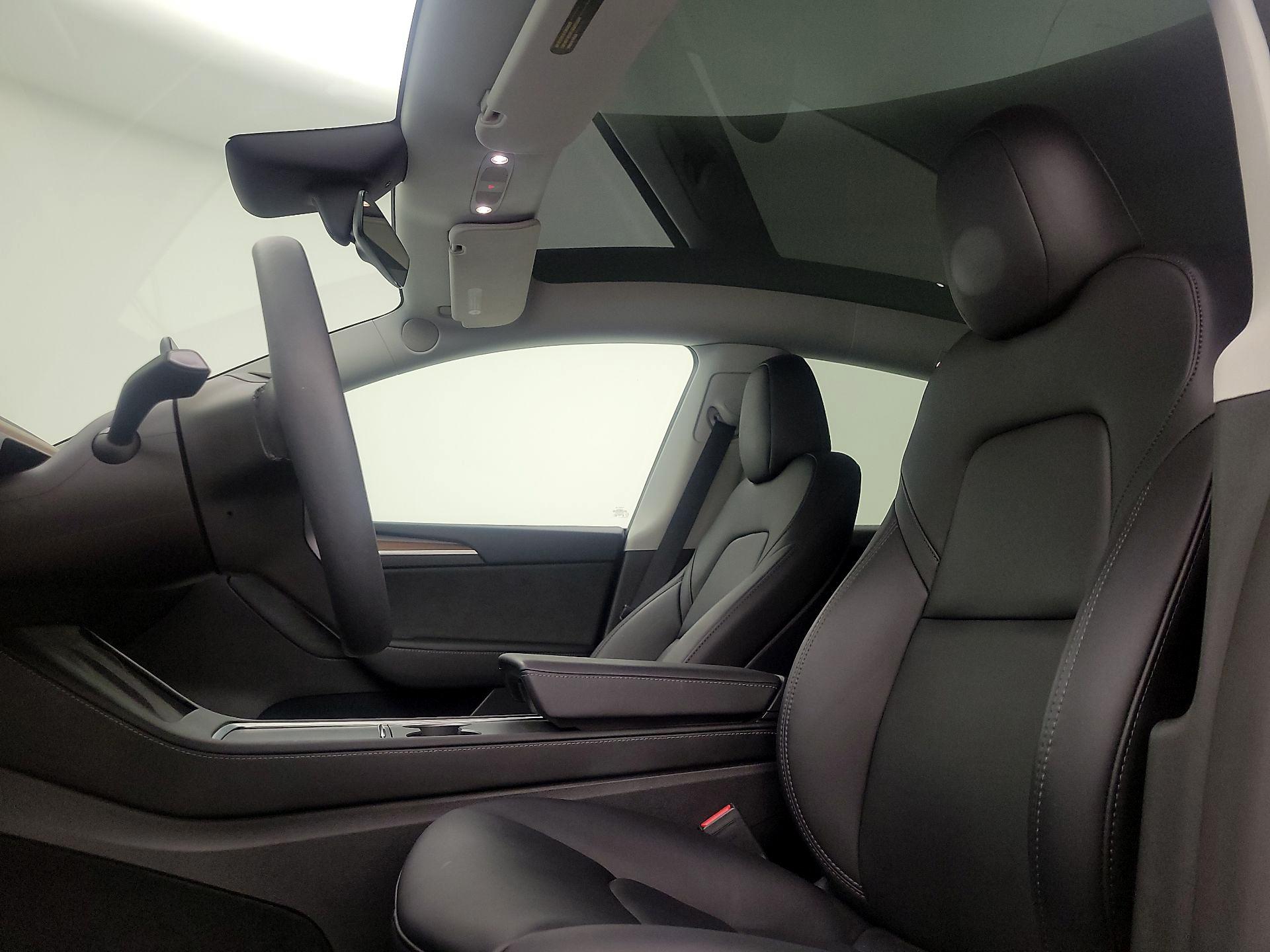 Thumbnail: 2024 Tesla Model Y - 17