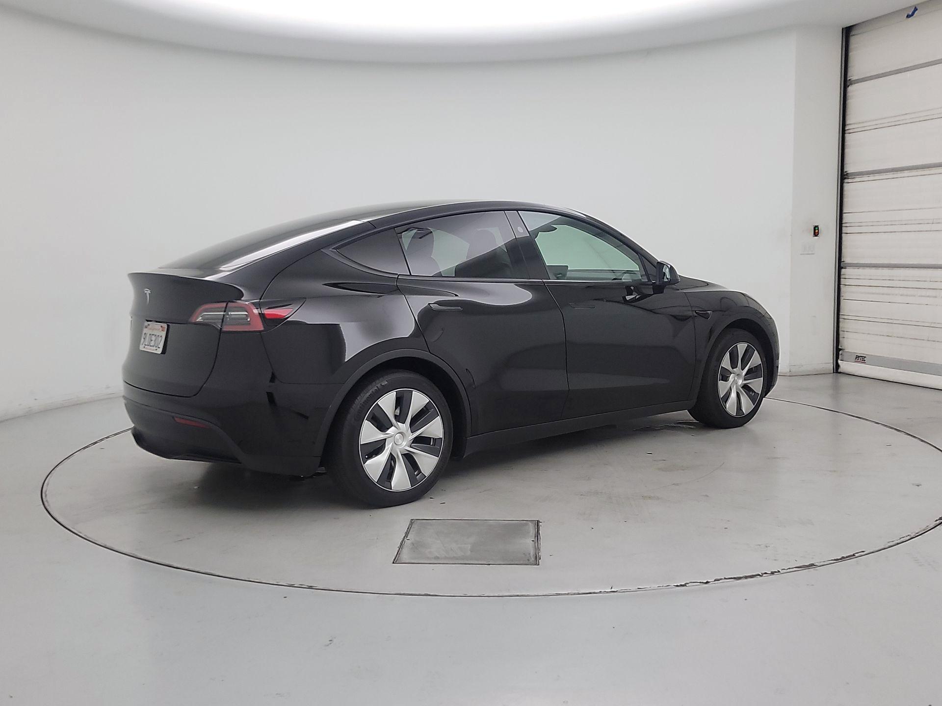 Thumbnail: 2024 Tesla Model Y - 5