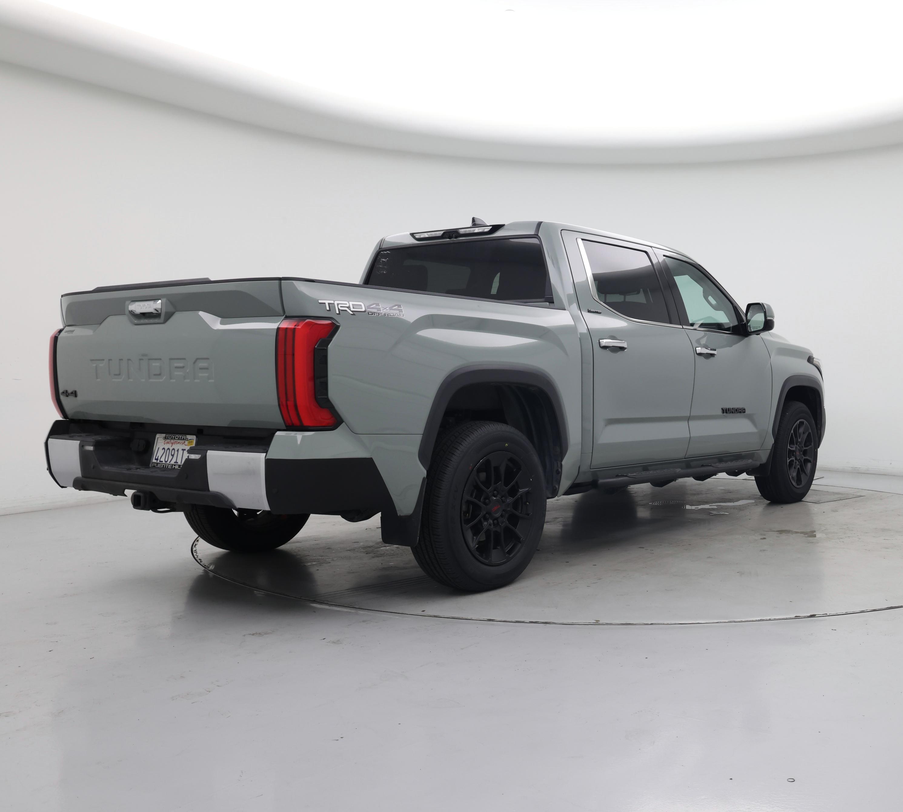 Thumbnail: 2023 Toyota Tundra - 8