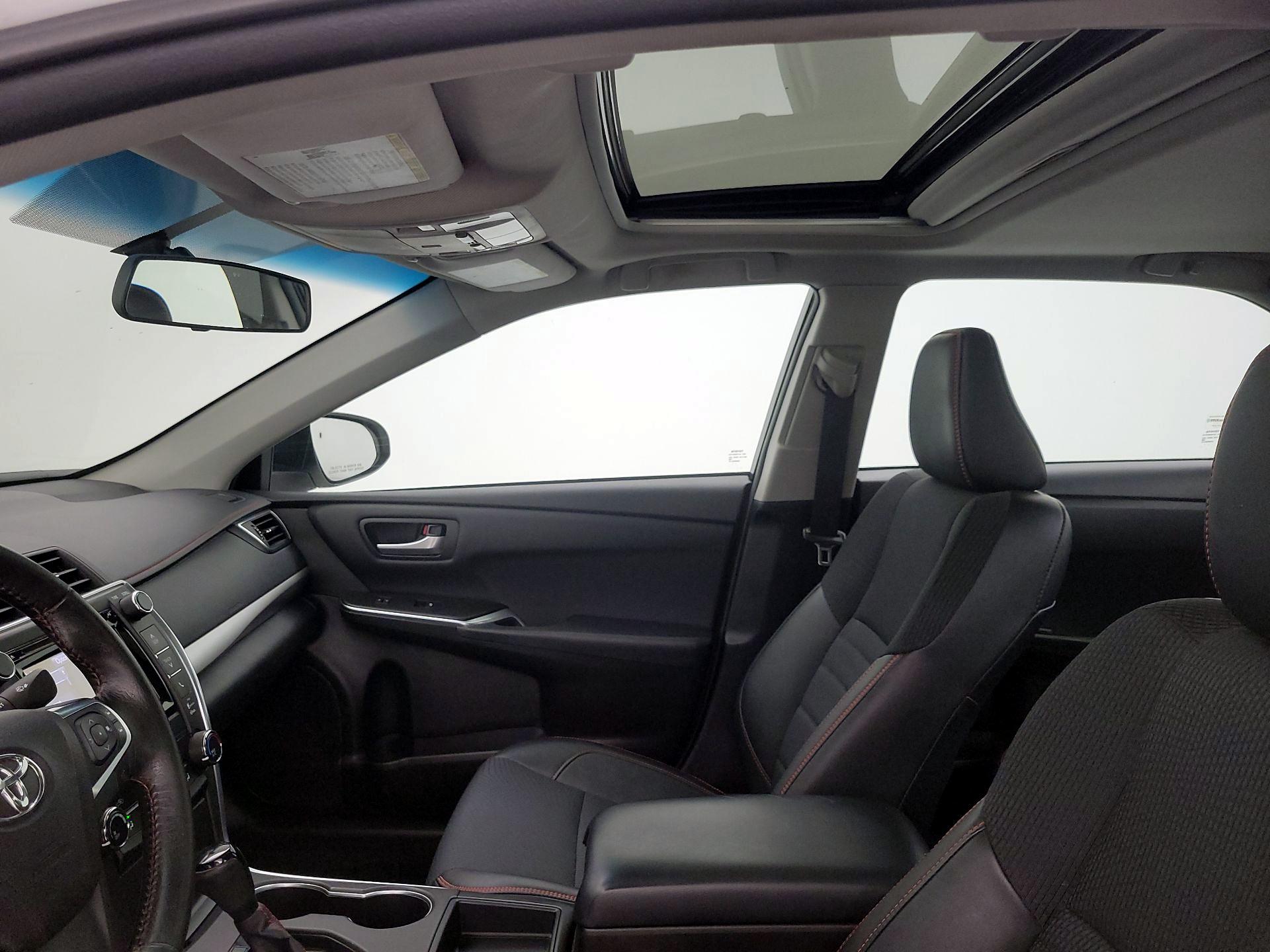 Thumbnail: 2017 Toyota Camry - 19