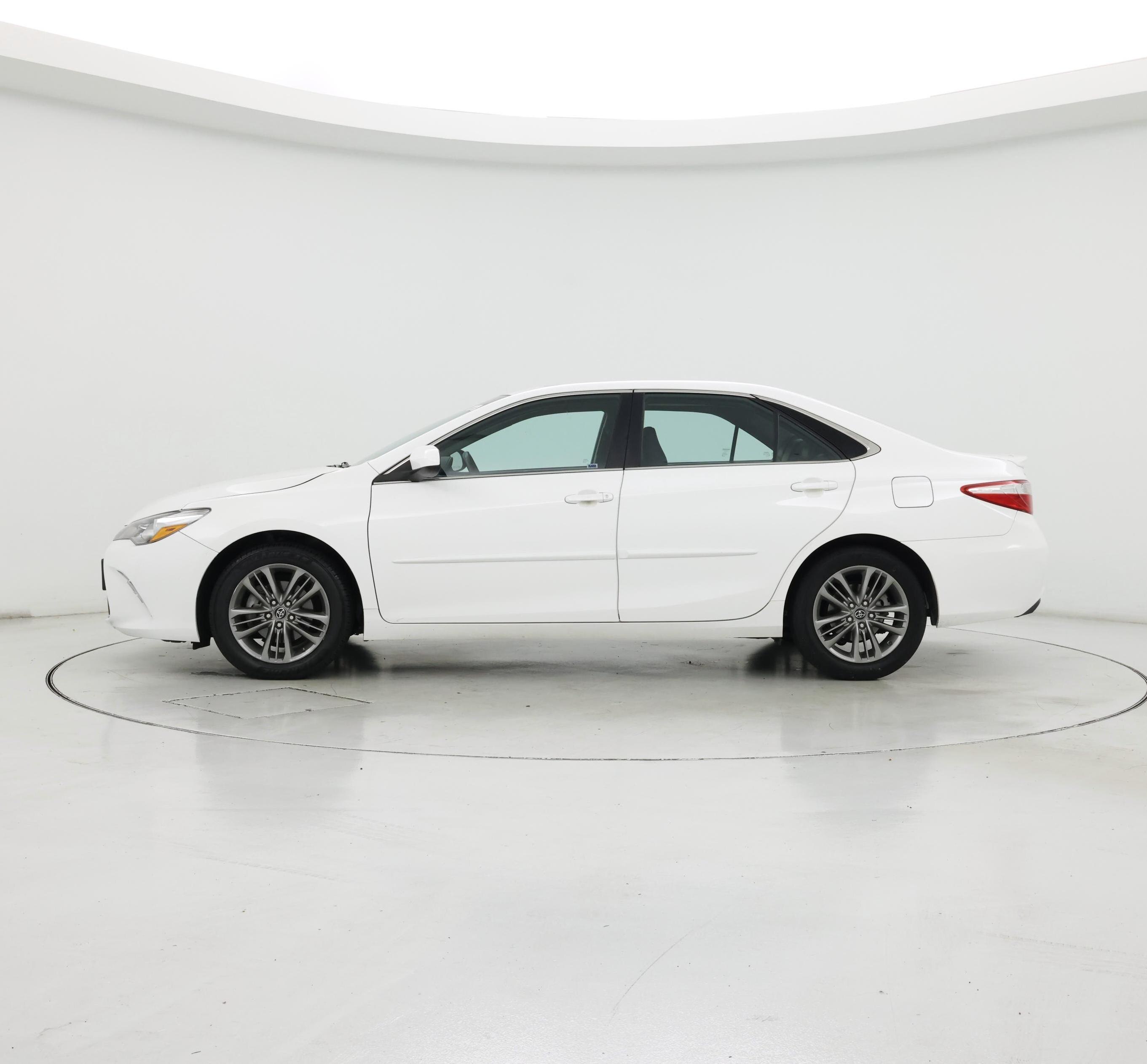 Thumbnail: 2017 Toyota Camry - 3