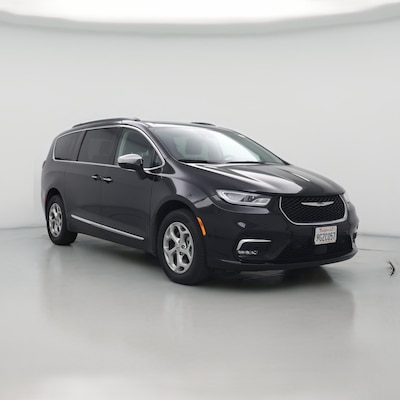 Gray 2023 Chrysler Pacifica Limited