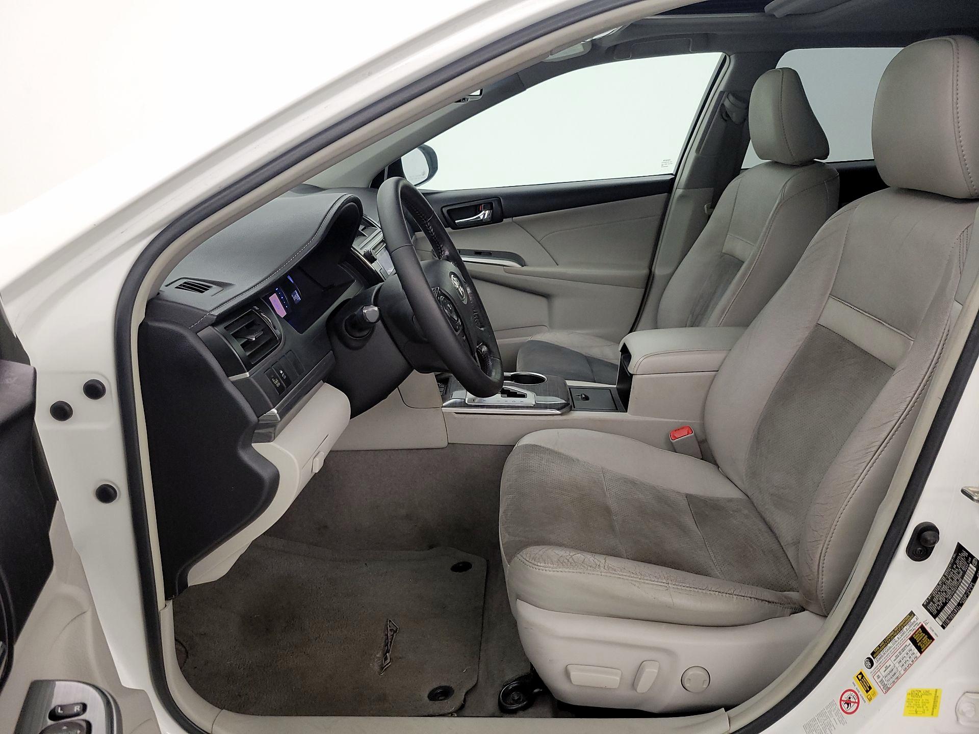 Thumbnail: 2014 Toyota Camry - 11