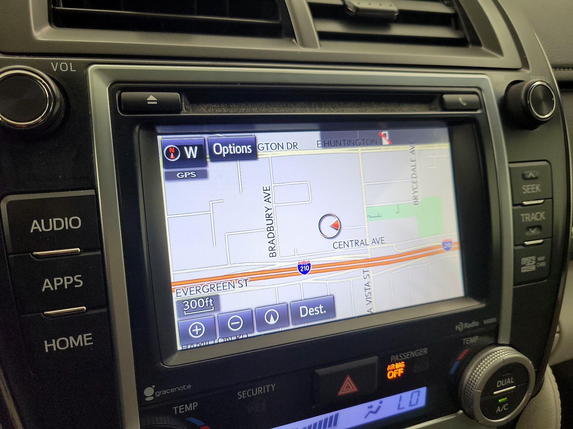 Thumbnail: 2014 Toyota Camry - 14