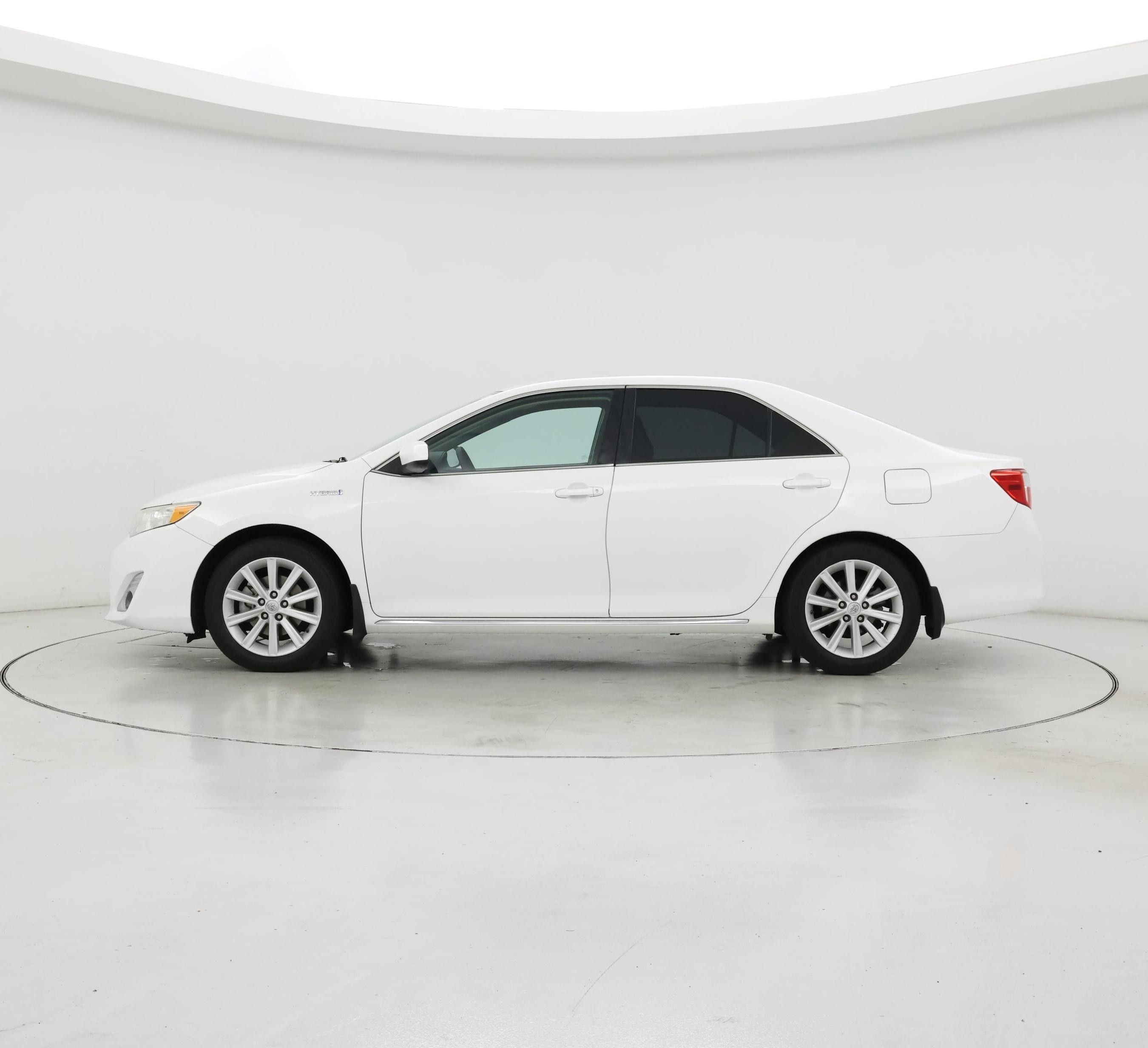 Thumbnail: 2014 Toyota Camry - 3