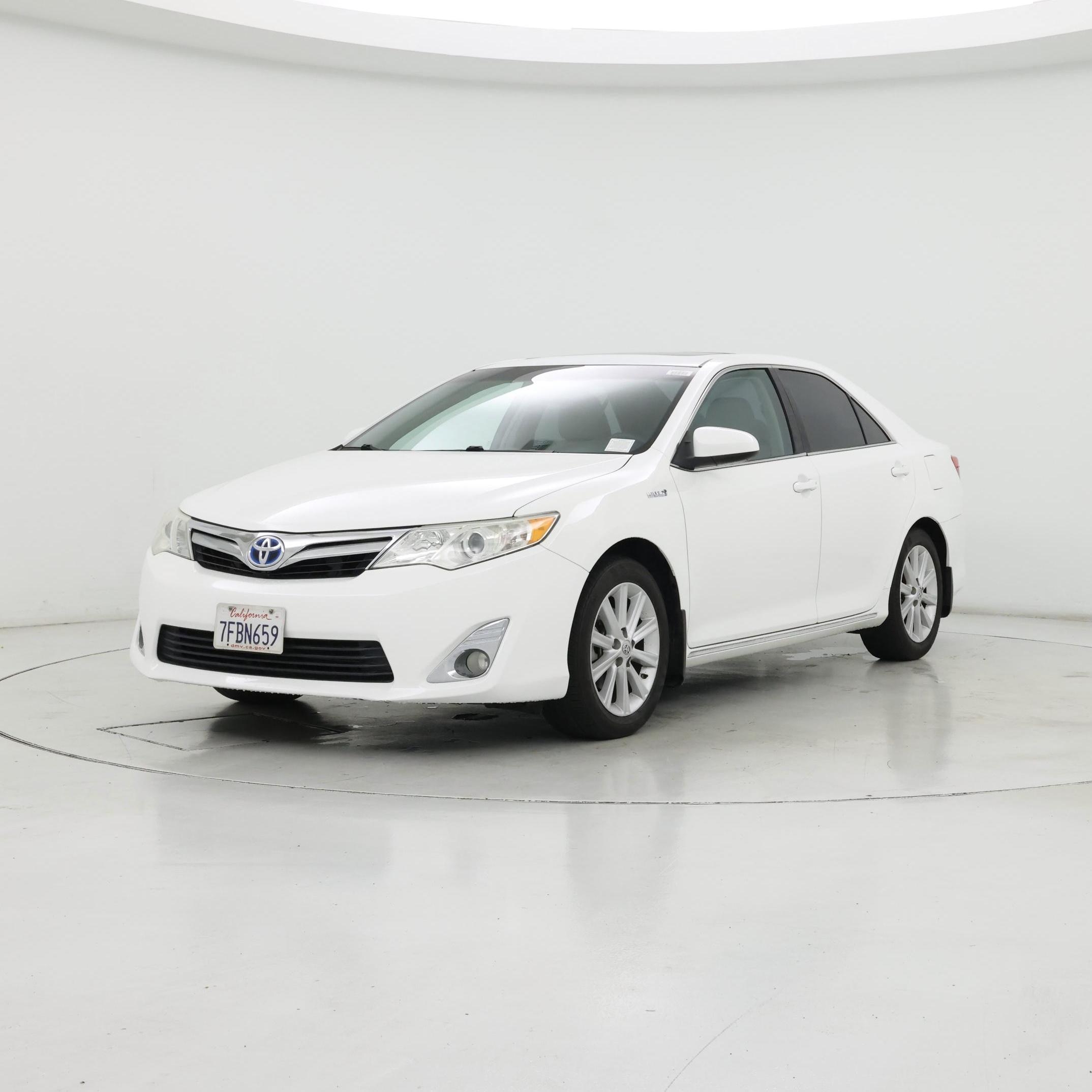 Thumbnail: 2014 Toyota Camry - 4