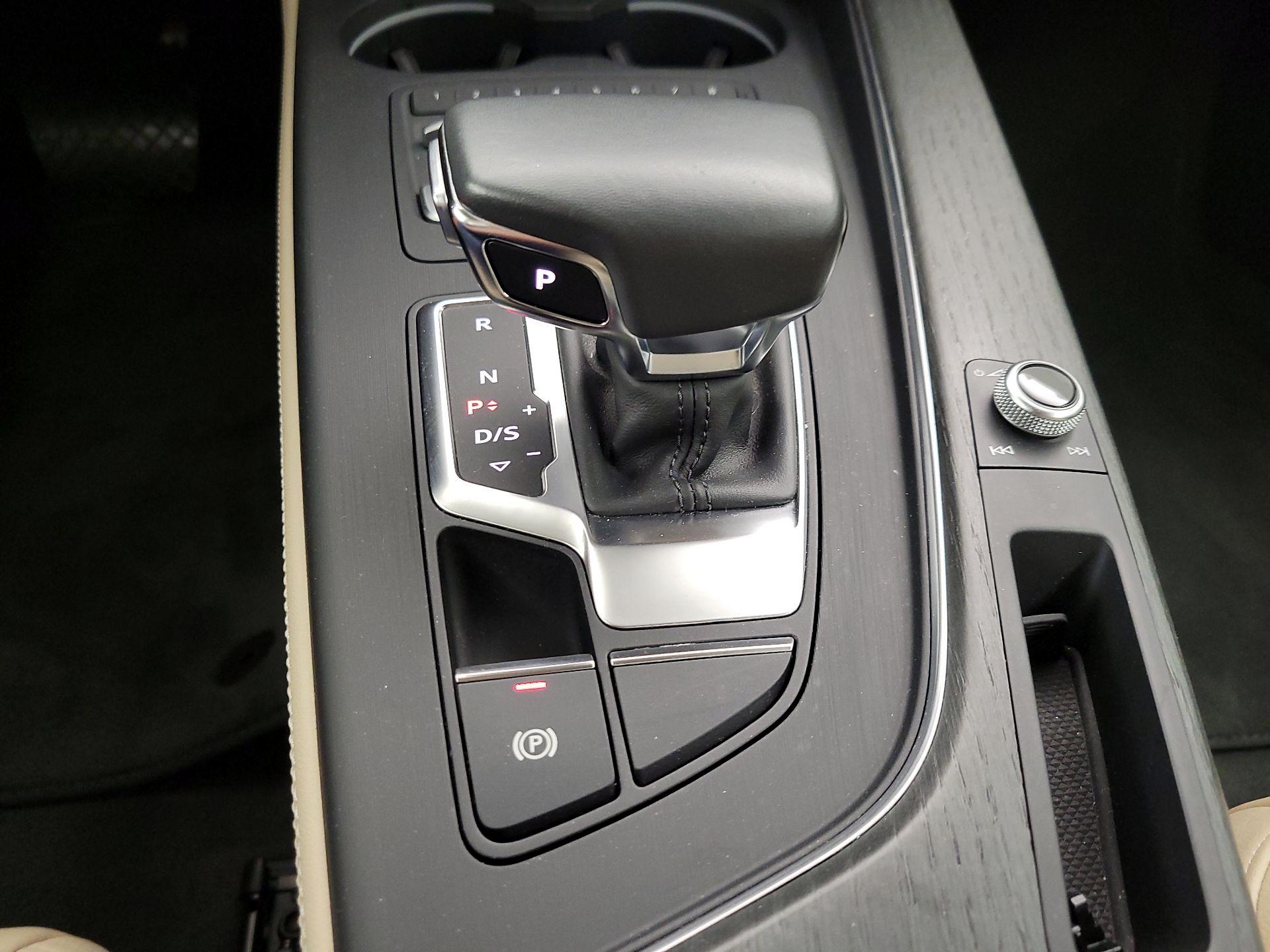 Thumbnail: 2019 Audi A4 - 18