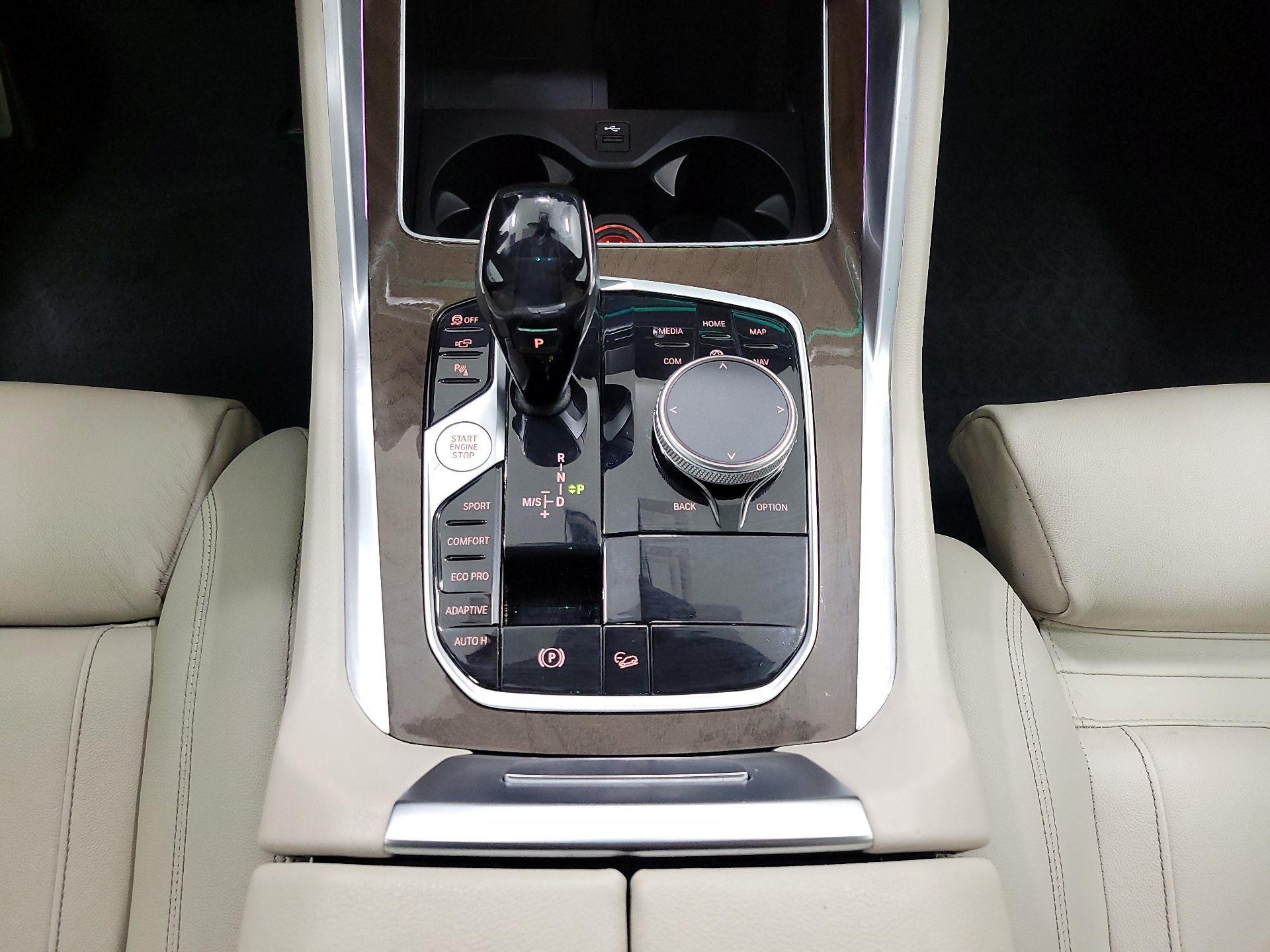 Thumbnail: 2021 BMW X6 - 18