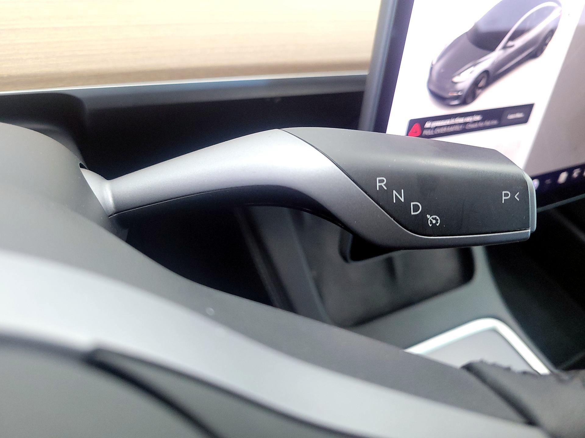 Thumbnail: 2022 Tesla Model 3 - 15