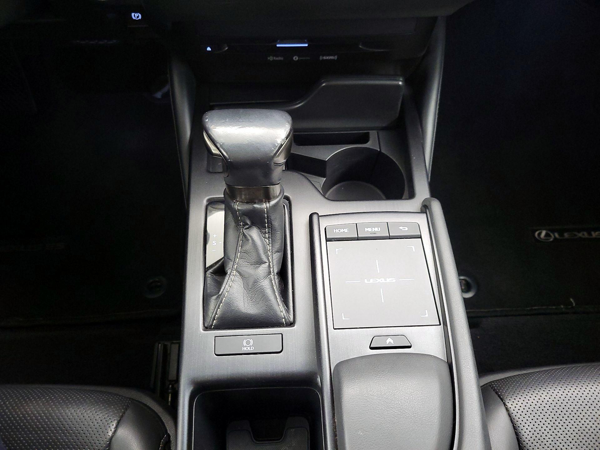 Thumbnail: 2019 Lexus ES - 17