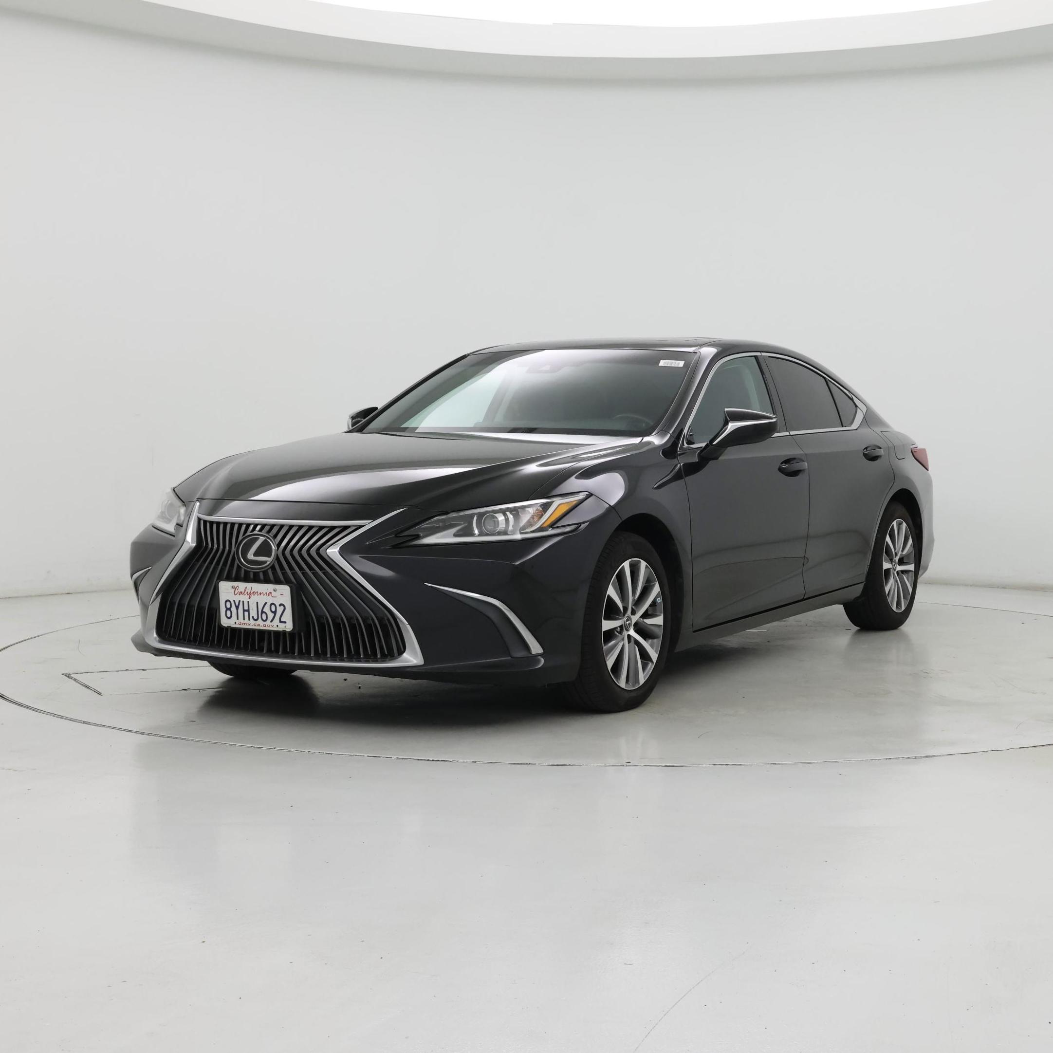 Thumbnail: 2019 Lexus ES - 4