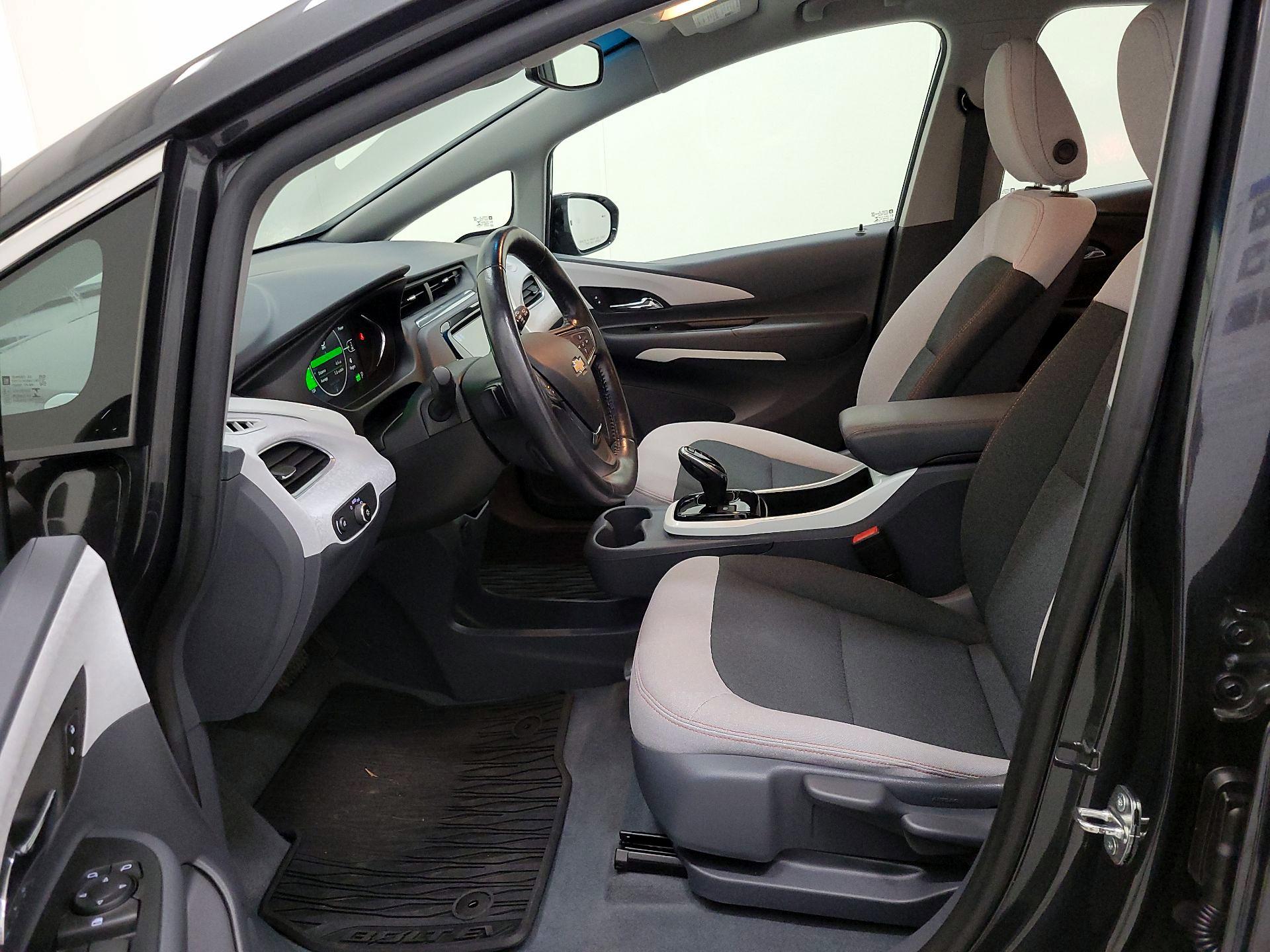 Thumbnail: 2021 Chevrolet Bolt EV - 11