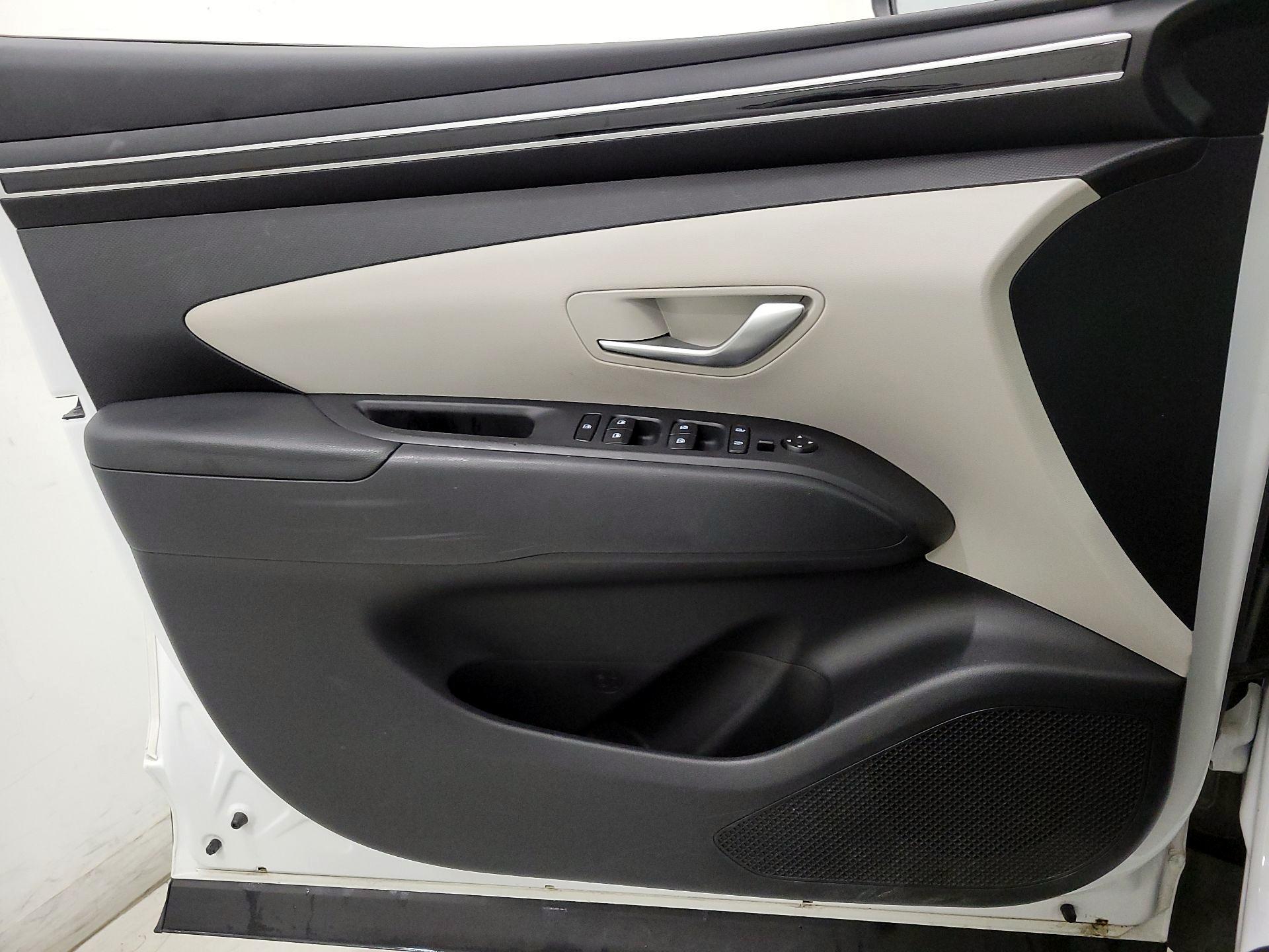 Thumbnail: 2022 Hyundai Tucson - 12