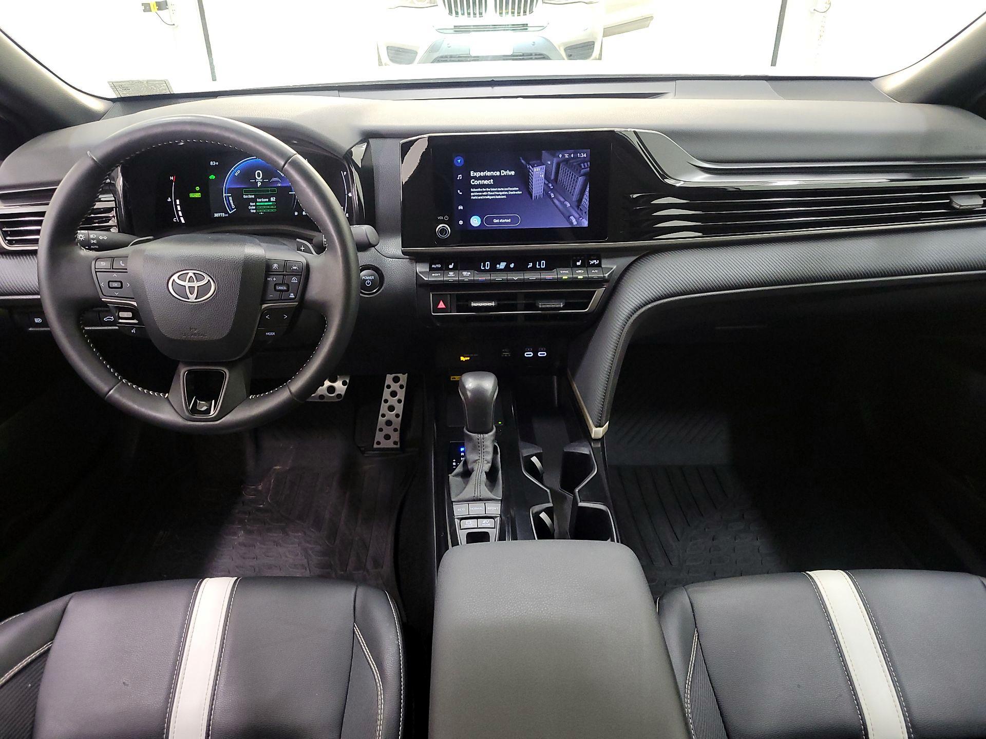 Thumbnail: 2025 Toyota Camry - 9