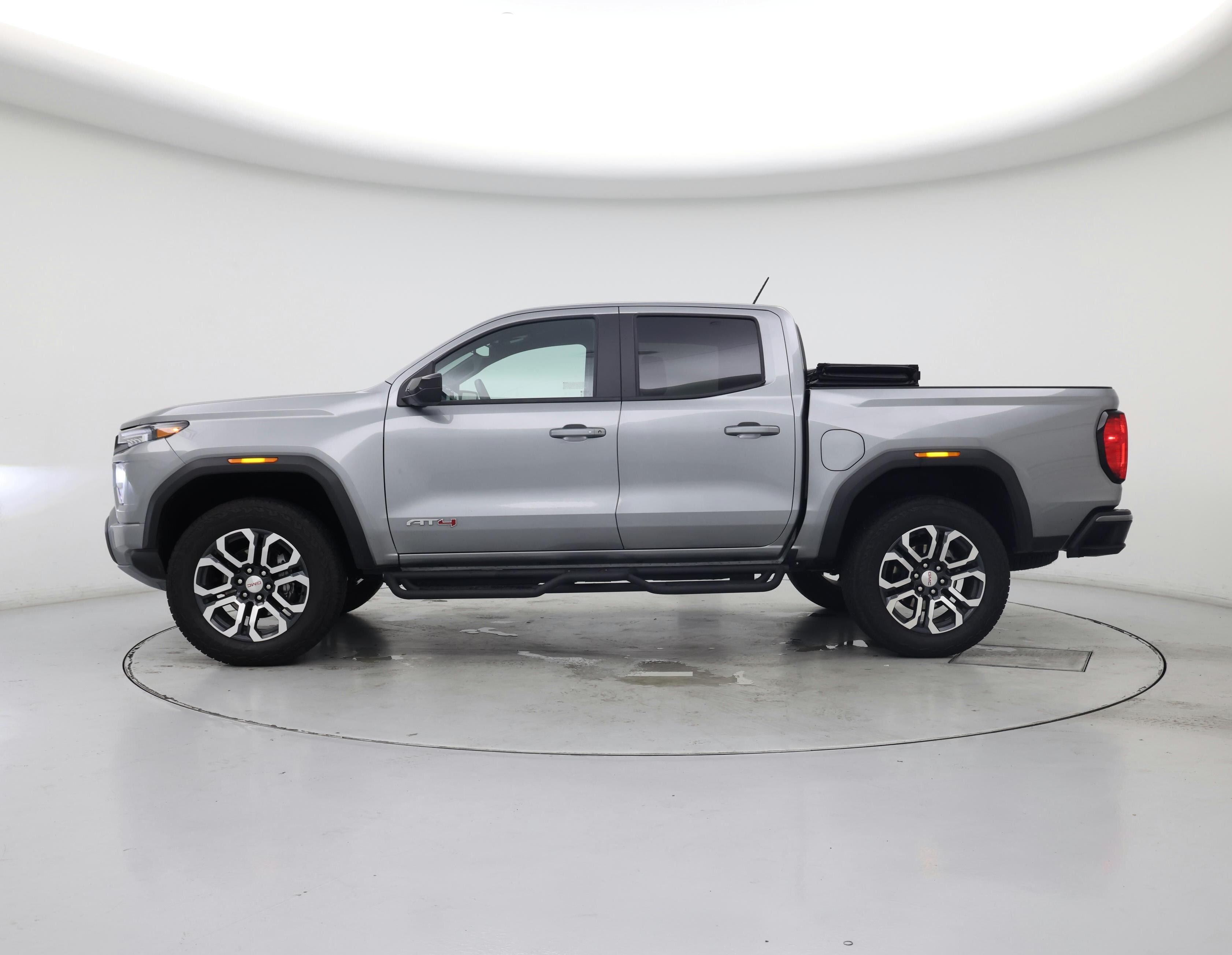 Thumbnail: 2024 GMC Canyon - 3