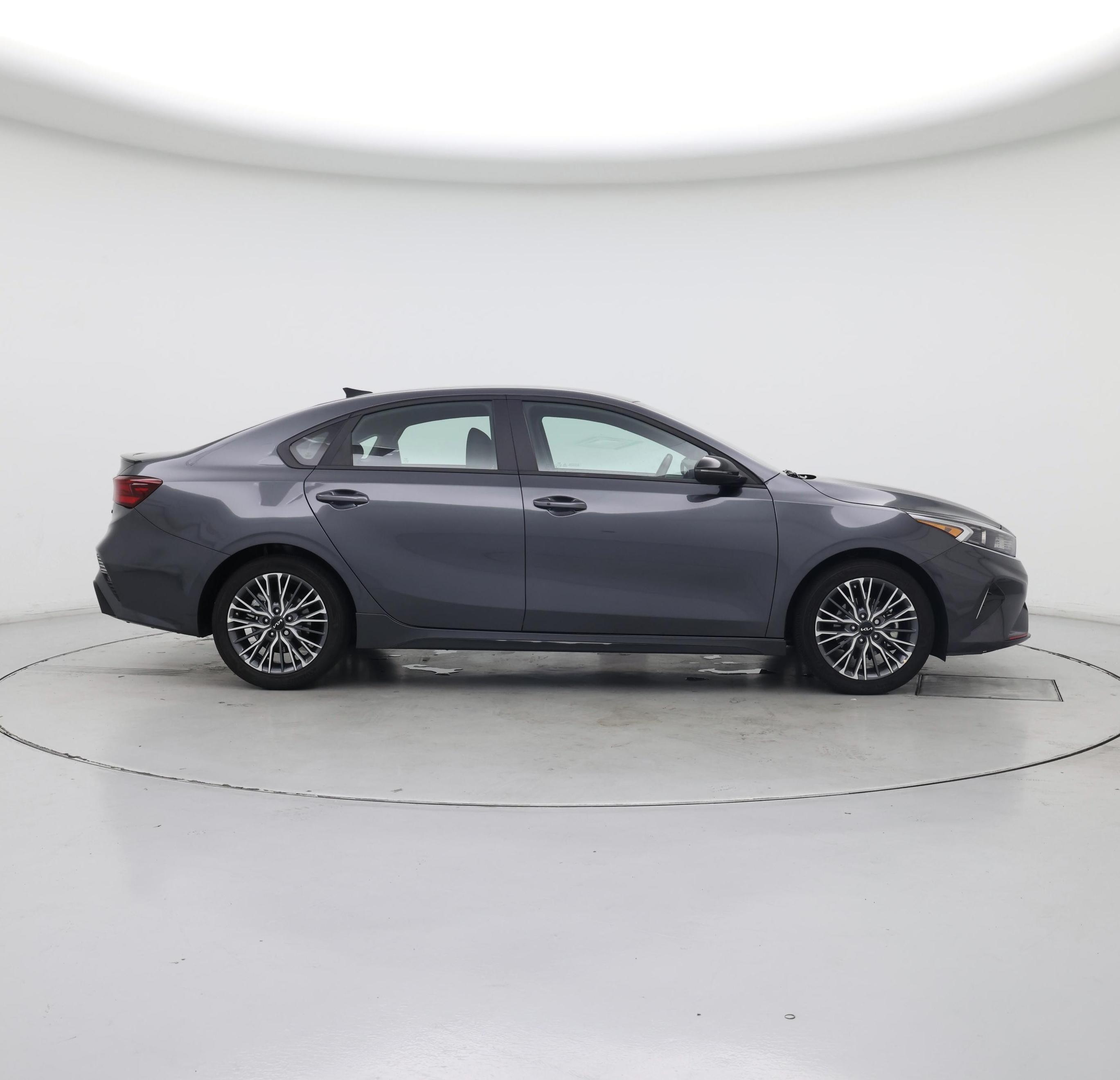Thumbnail: 2024 Kia Forte - 7