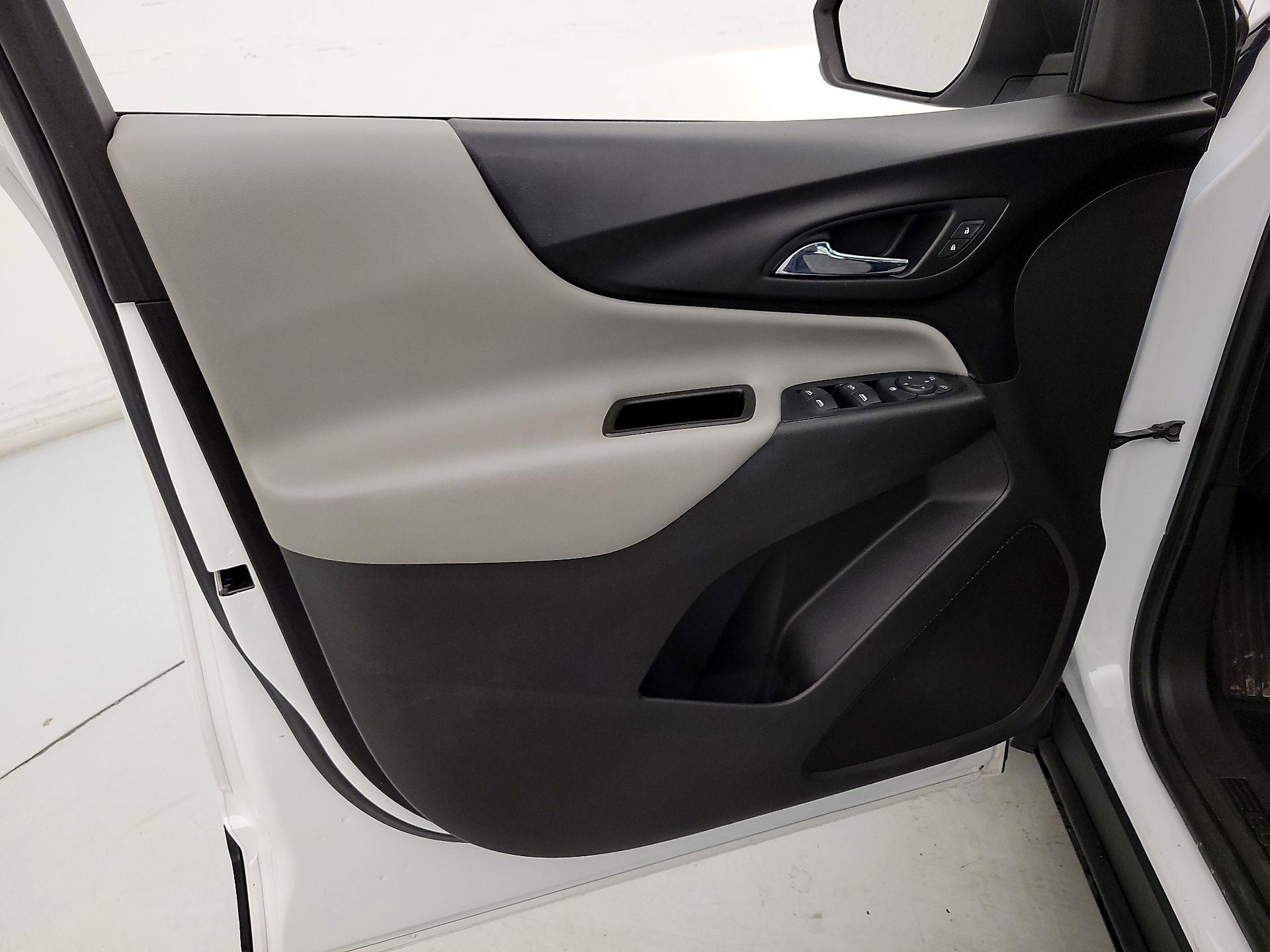 Thumbnail: 2019 Chevrolet Equinox - 12