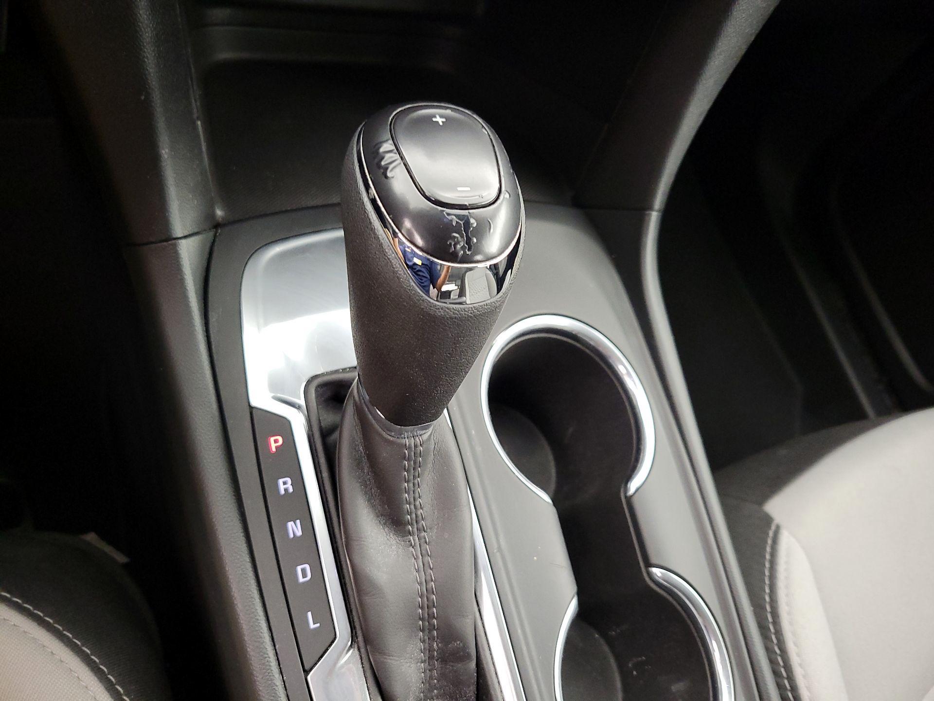Thumbnail: 2019 Chevrolet Equinox - 17