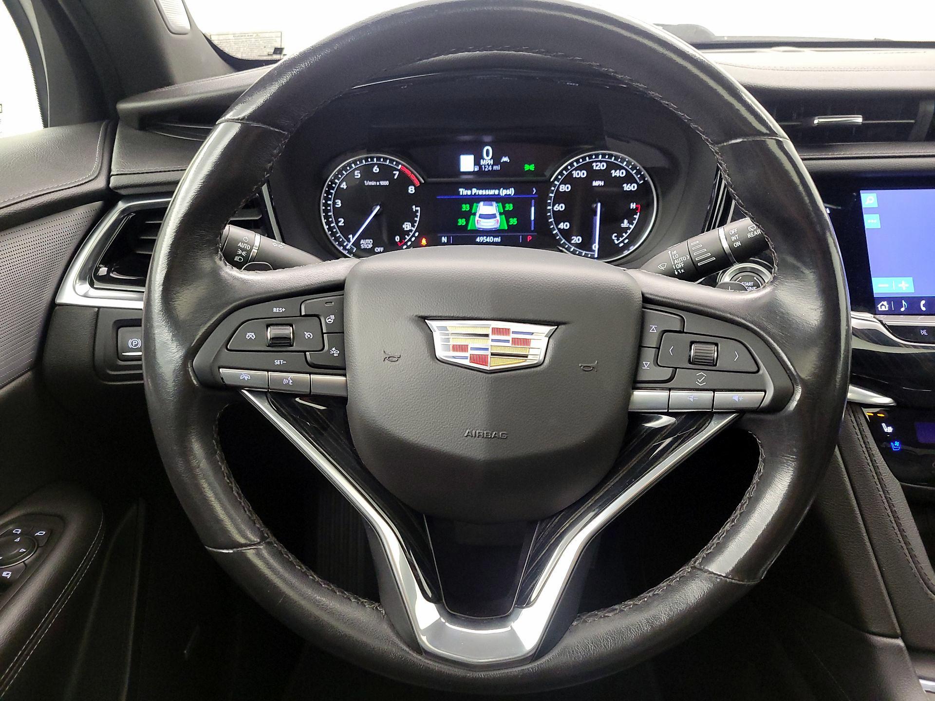 Thumbnail: 2021 Cadillac XT6 - 10