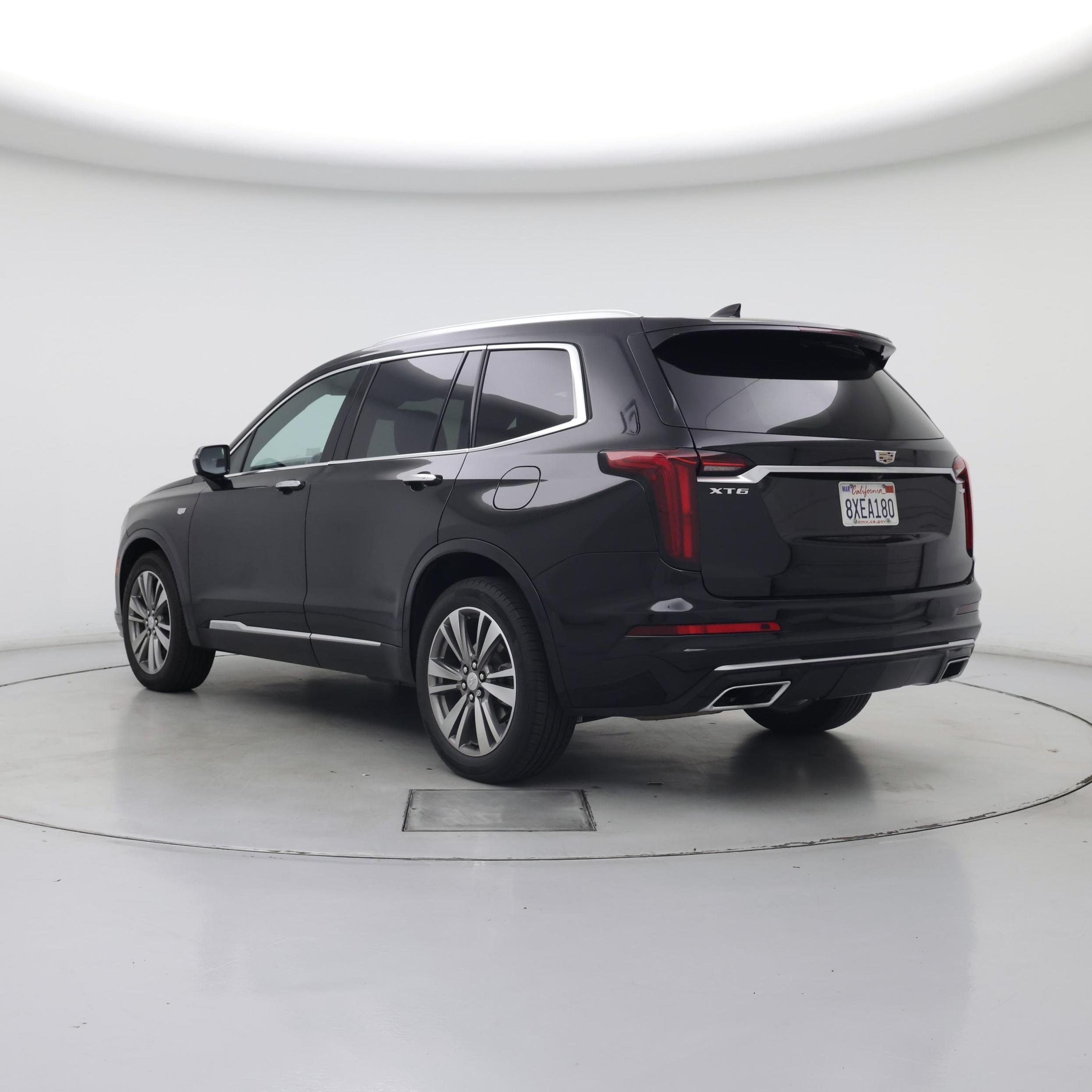 Thumbnail: 2021 Cadillac XT6 - 2