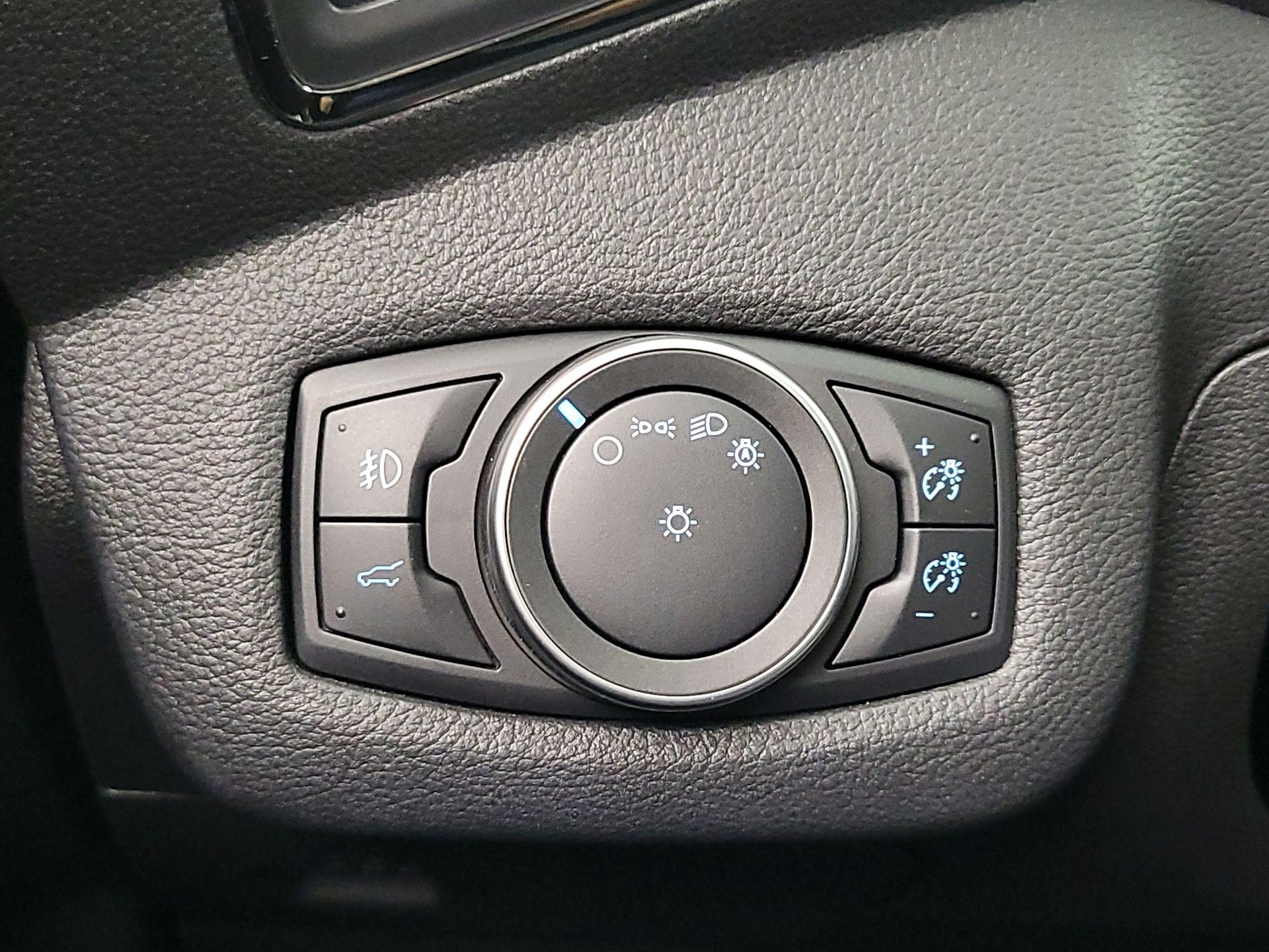 Thumbnail: 2018 Ford Escape - 13