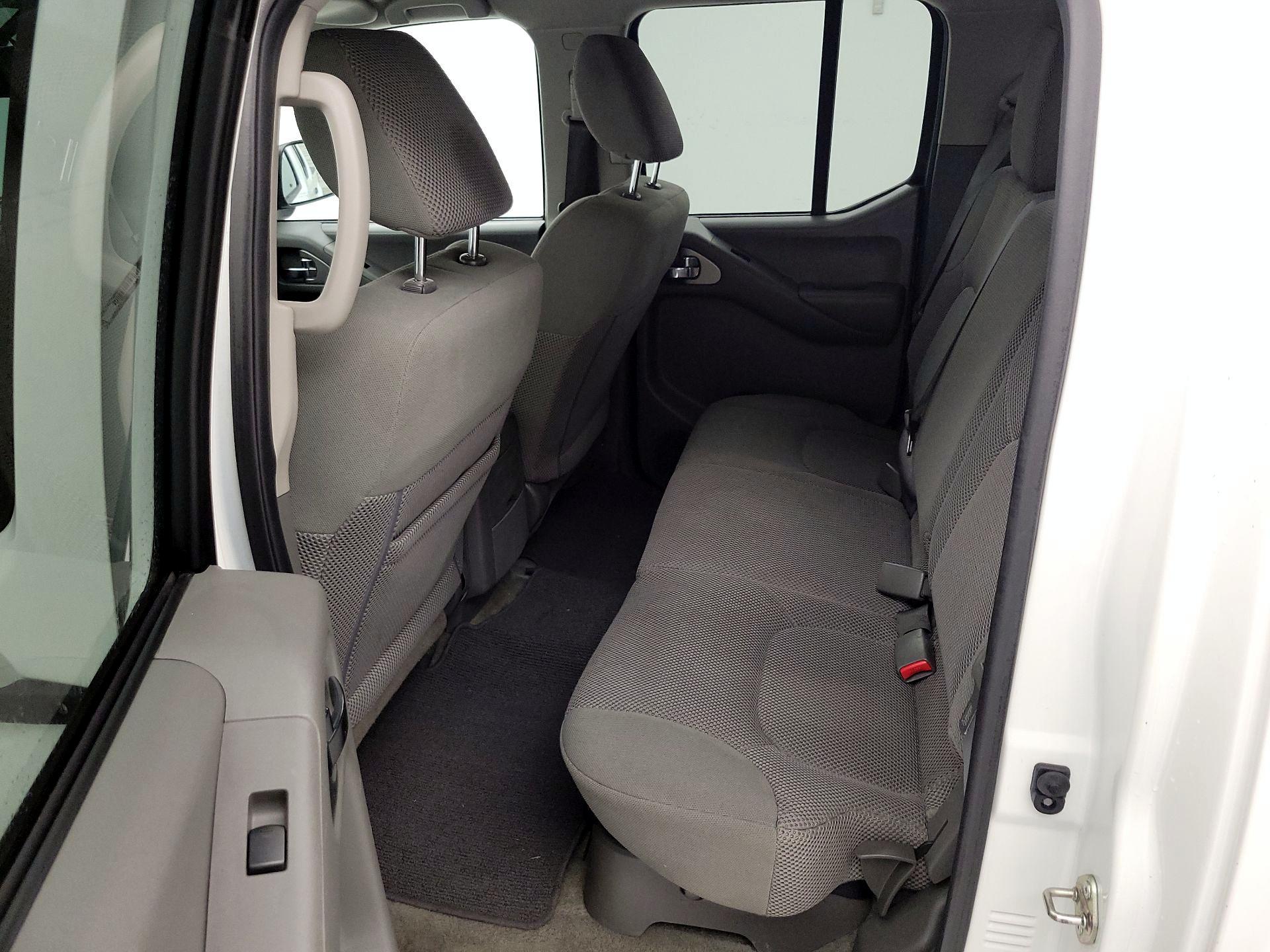 Thumbnail: 2016 Nissan Frontier - 18