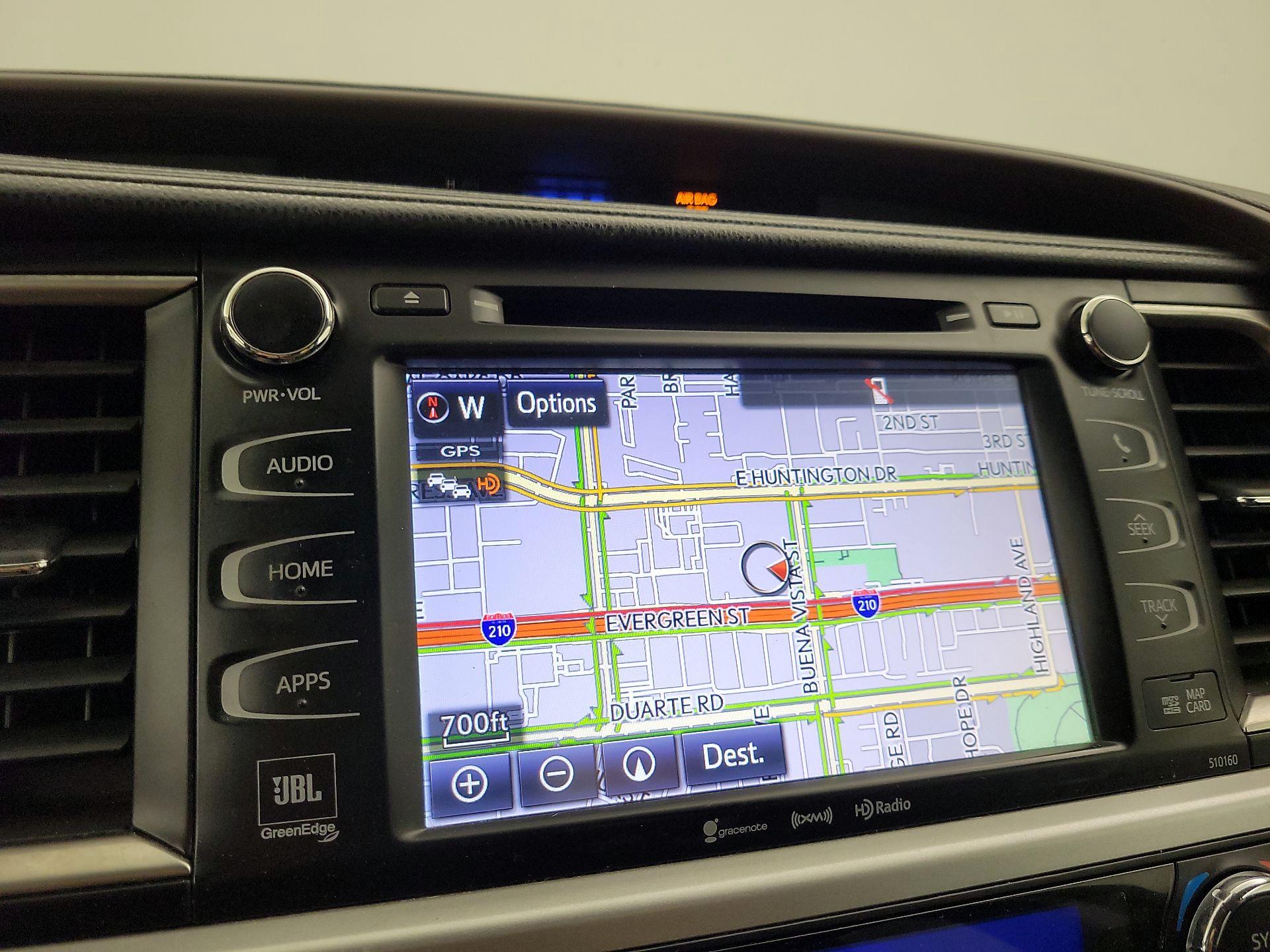 Thumbnail: 2016 Toyota Highlander - 14