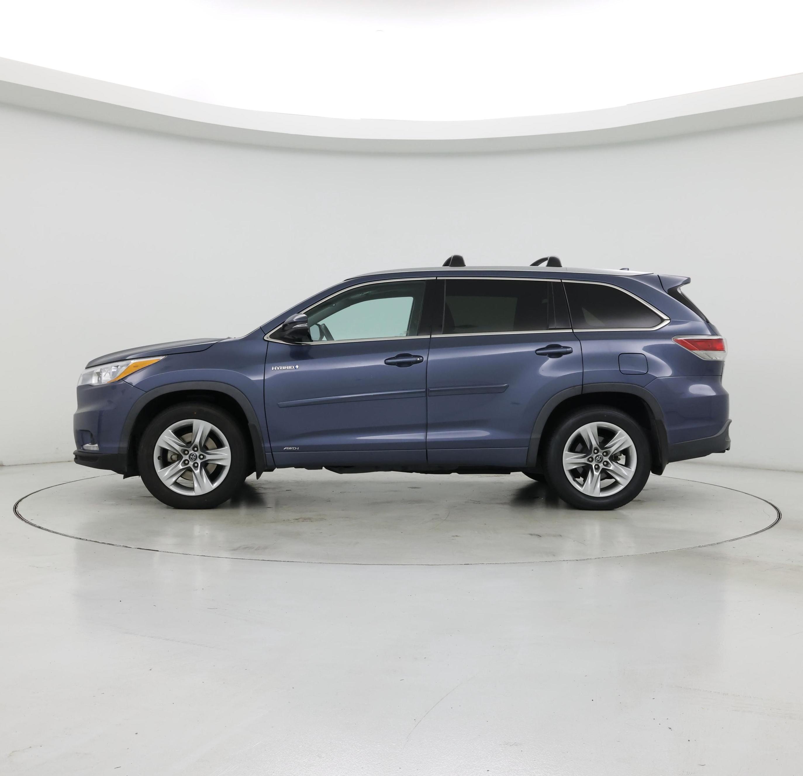 Thumbnail: 2016 Toyota Highlander - 3