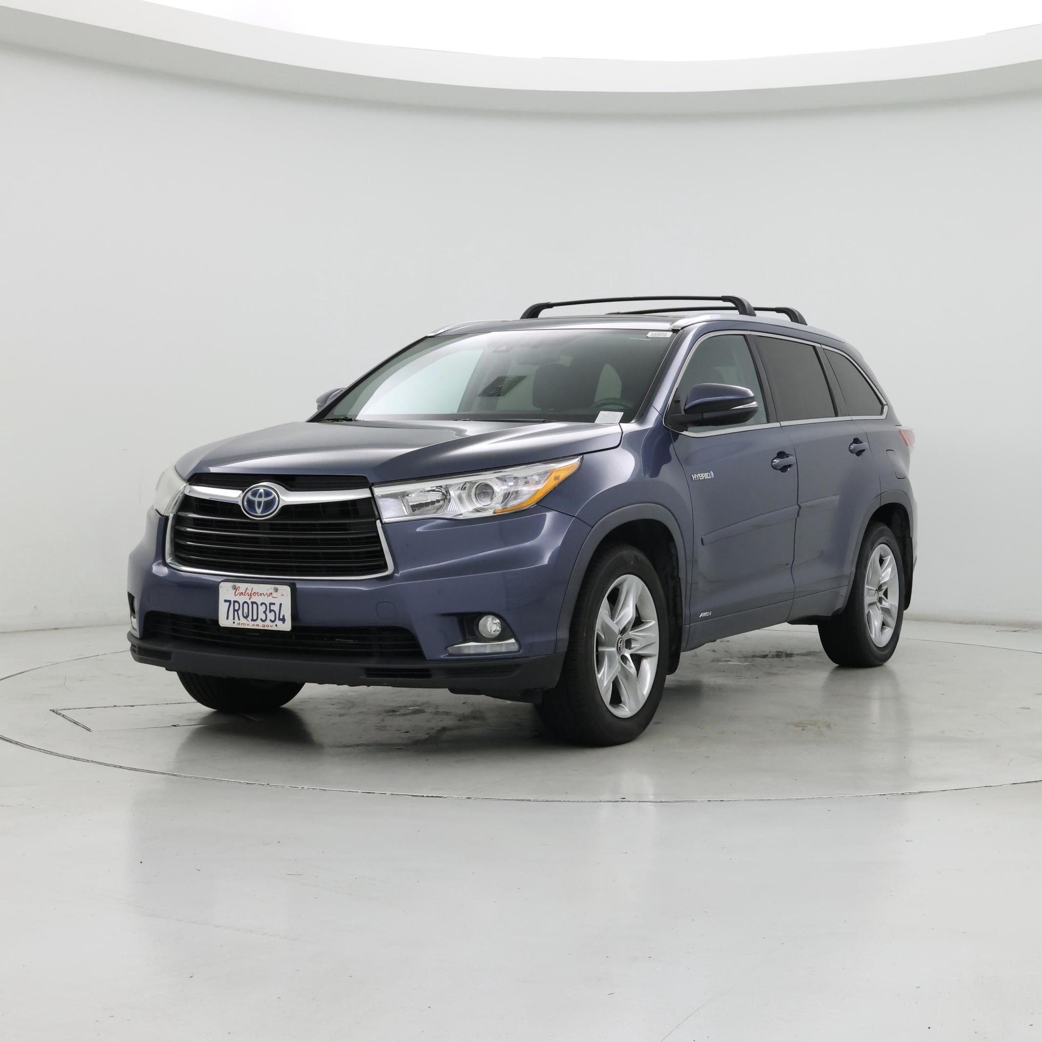 Thumbnail: 2016 Toyota Highlander - 4