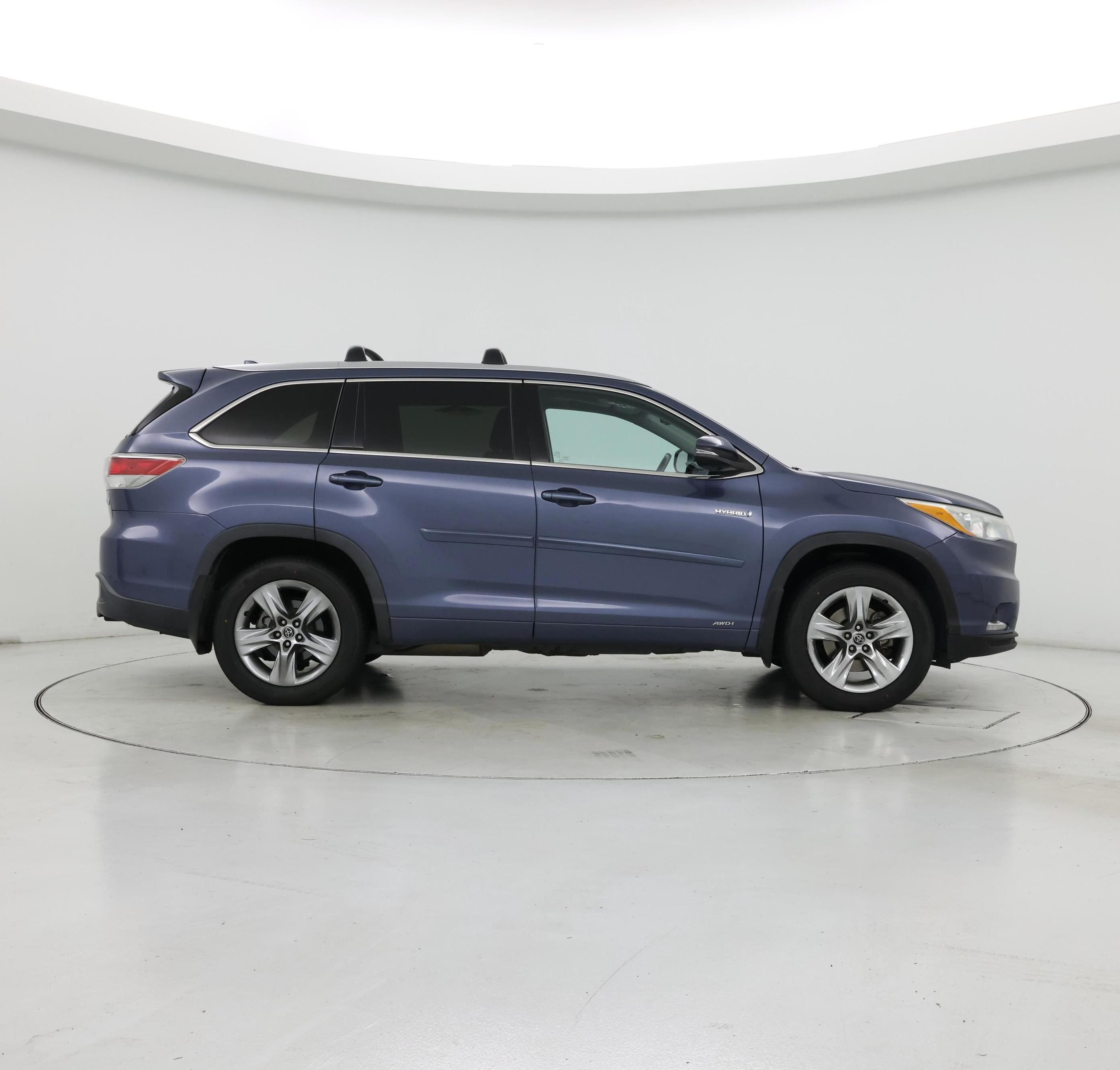 Thumbnail: 2016 Toyota Highlander - 7